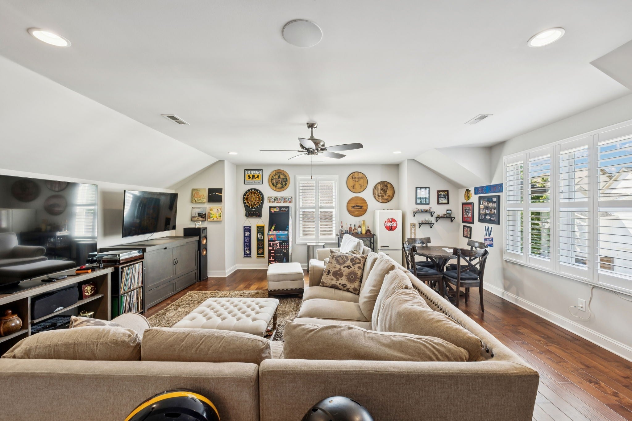 Franklin, Tennessee, 37064, United States, 3 Bedrooms Bedrooms, ,3 BathroomsBathrooms,Residential,Active,2010897