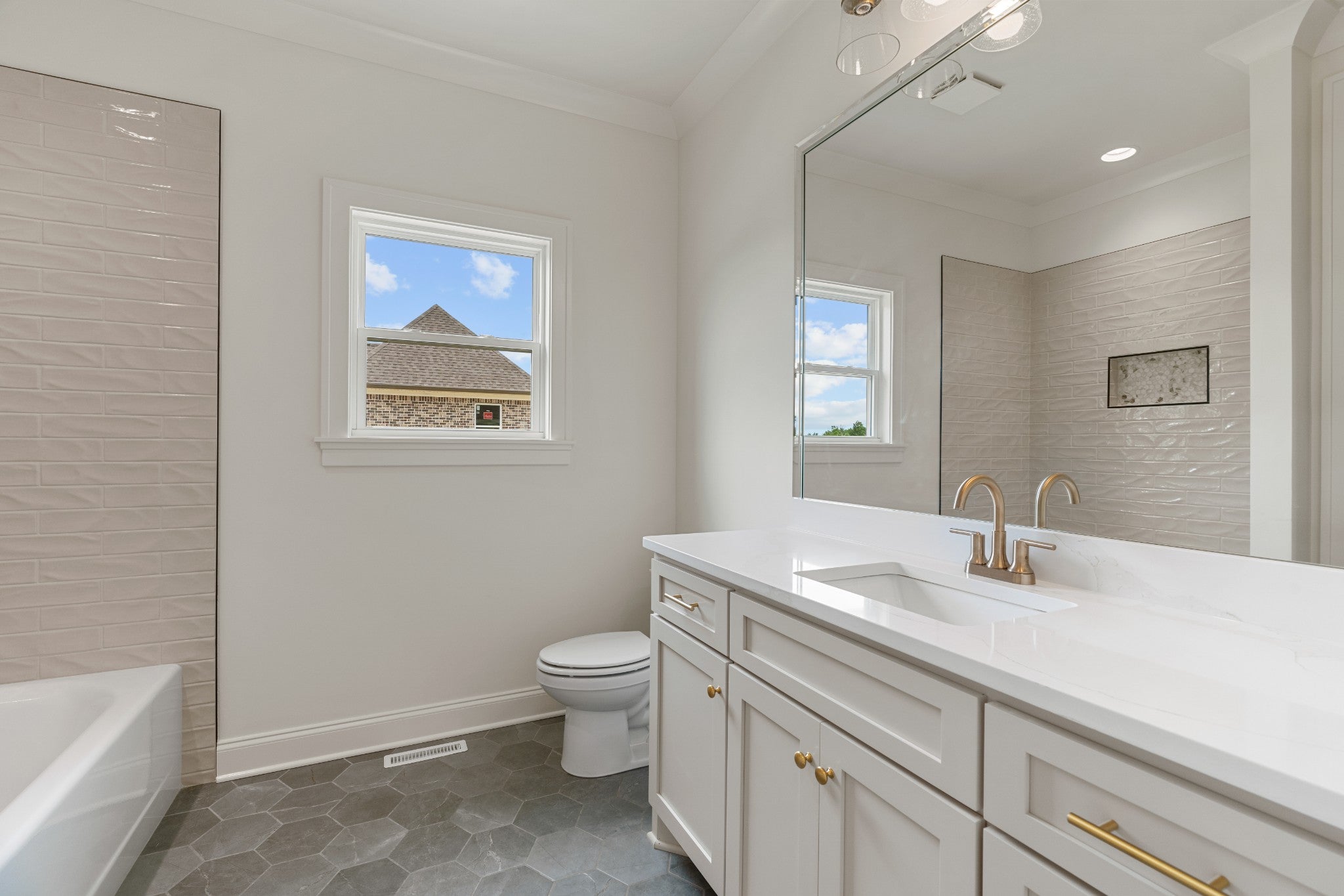 Lebanon, Tennessee, 37087, United States, 5 Bedrooms Bedrooms, ,4 BathroomsBathrooms,Residential,Active,1839726