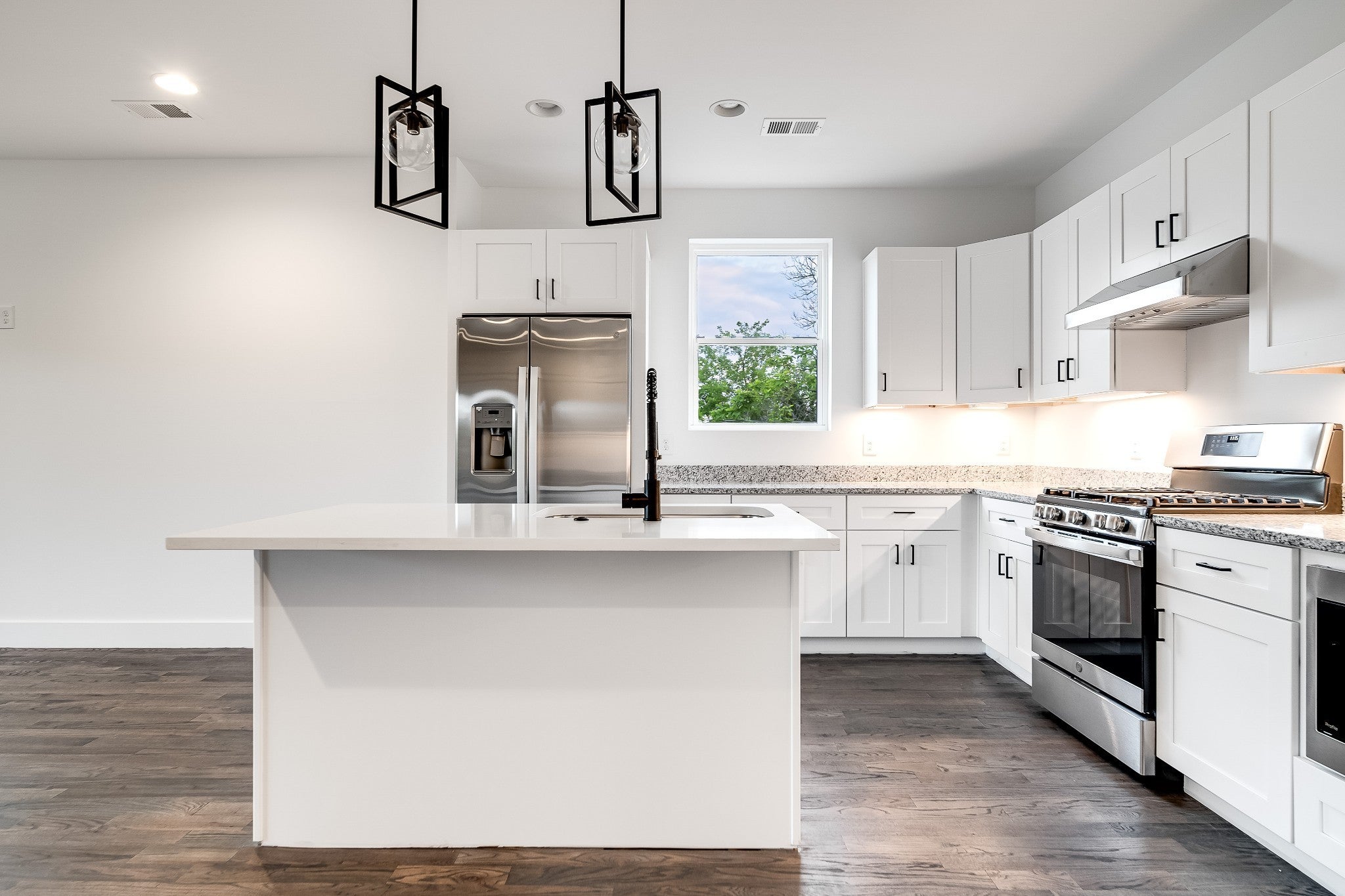 Nashville, Tennessee, 37207, United States, ,Residential,Active,1907970