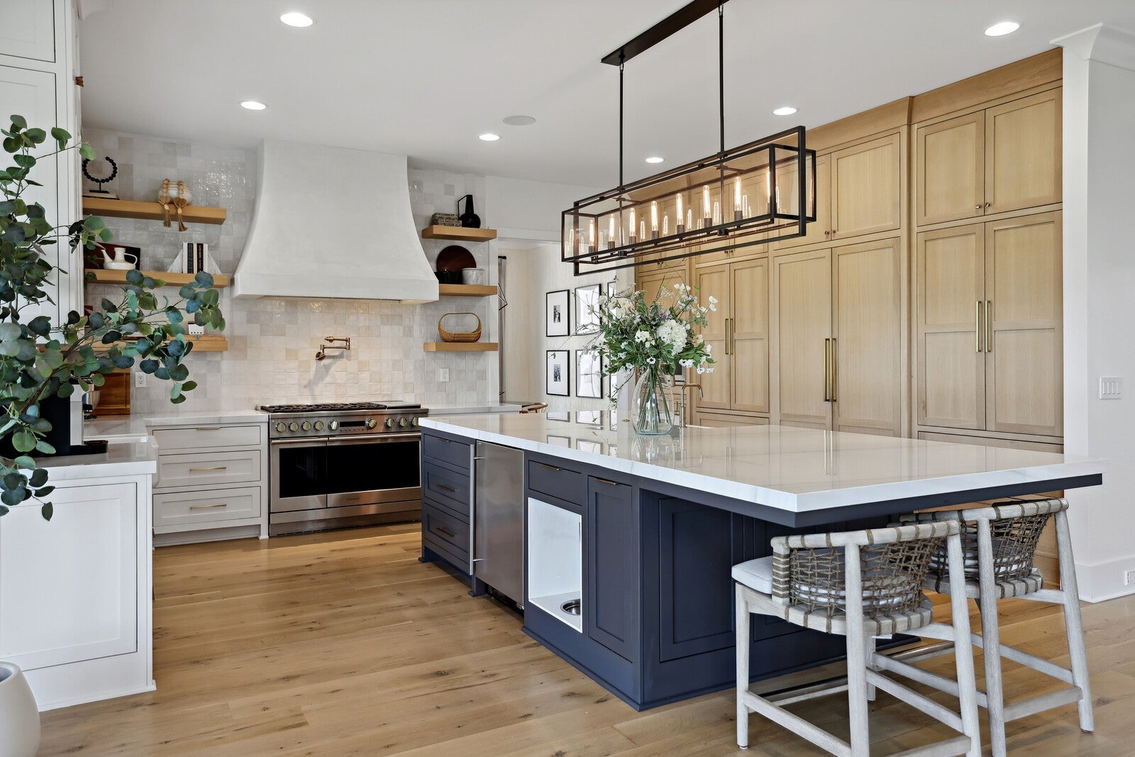 Franklin, Tennessee, 37067, United States, 5 Bedrooms Bedrooms, ,6 BathroomsBathrooms,Residential,Active,2009381