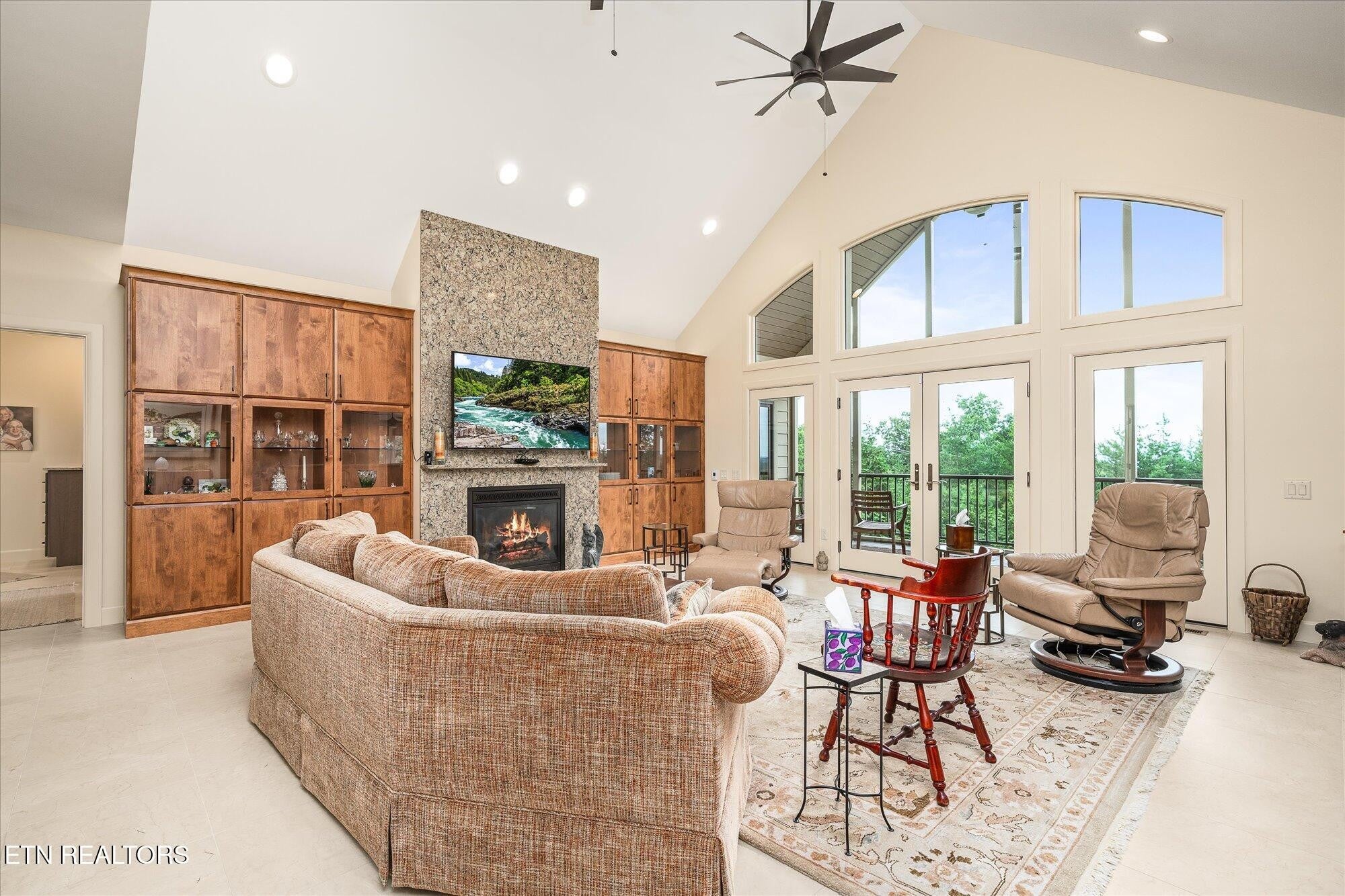 Crossville, Tennessee, 38558, United States, 4 Bedrooms Bedrooms, ,4 BathroomsBathrooms,Residential,Active,2011427