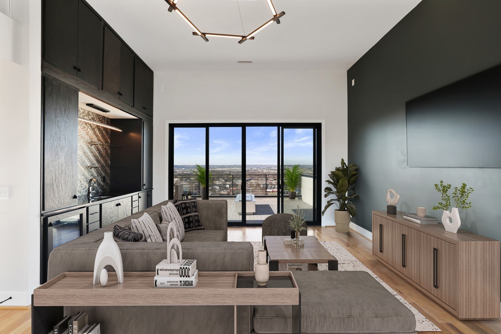 Nashville, Tennessee, 37209, United States, 4 Bedrooms Bedrooms, ,5 BathroomsBathrooms,Residential,Active,1888976