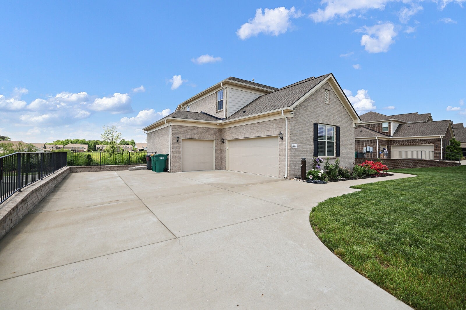 Spring Hill, Tennessee, 37174, United States, 5 Bedrooms Bedrooms, ,5 BathroomsBathrooms,Residential,Active,1790153