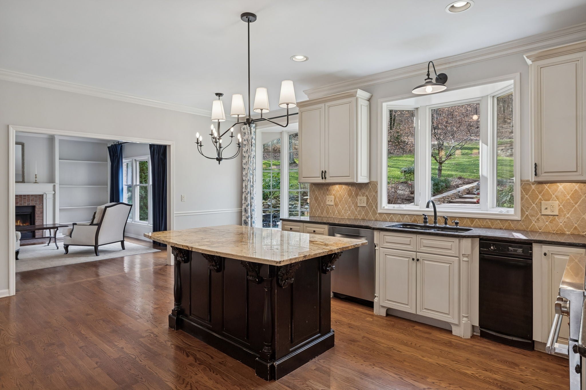 Brentwood, Tennessee, 37027, United States, 5 Bedrooms Bedrooms, ,5 BathroomsBathrooms,Residential,Active,2015259