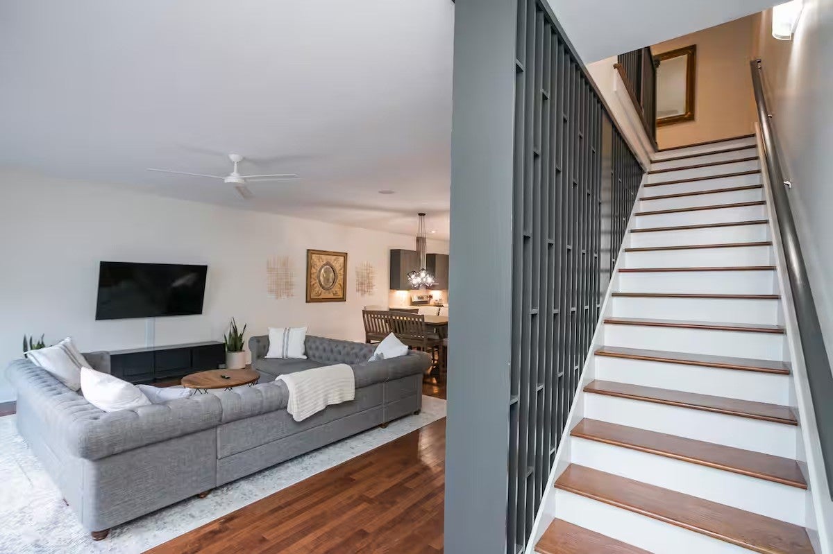 Nashville, Tennessee, 37208, United States, 7 Bedrooms Bedrooms, ,7 BathroomsBathrooms,Residential,Active,1997582