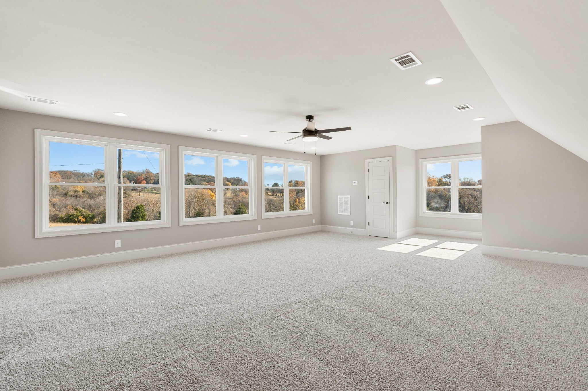 Lebanon, Tennessee, 37087, United States, 4 Bedrooms Bedrooms, ,7 BathroomsBathrooms,Residential,Active,2007658