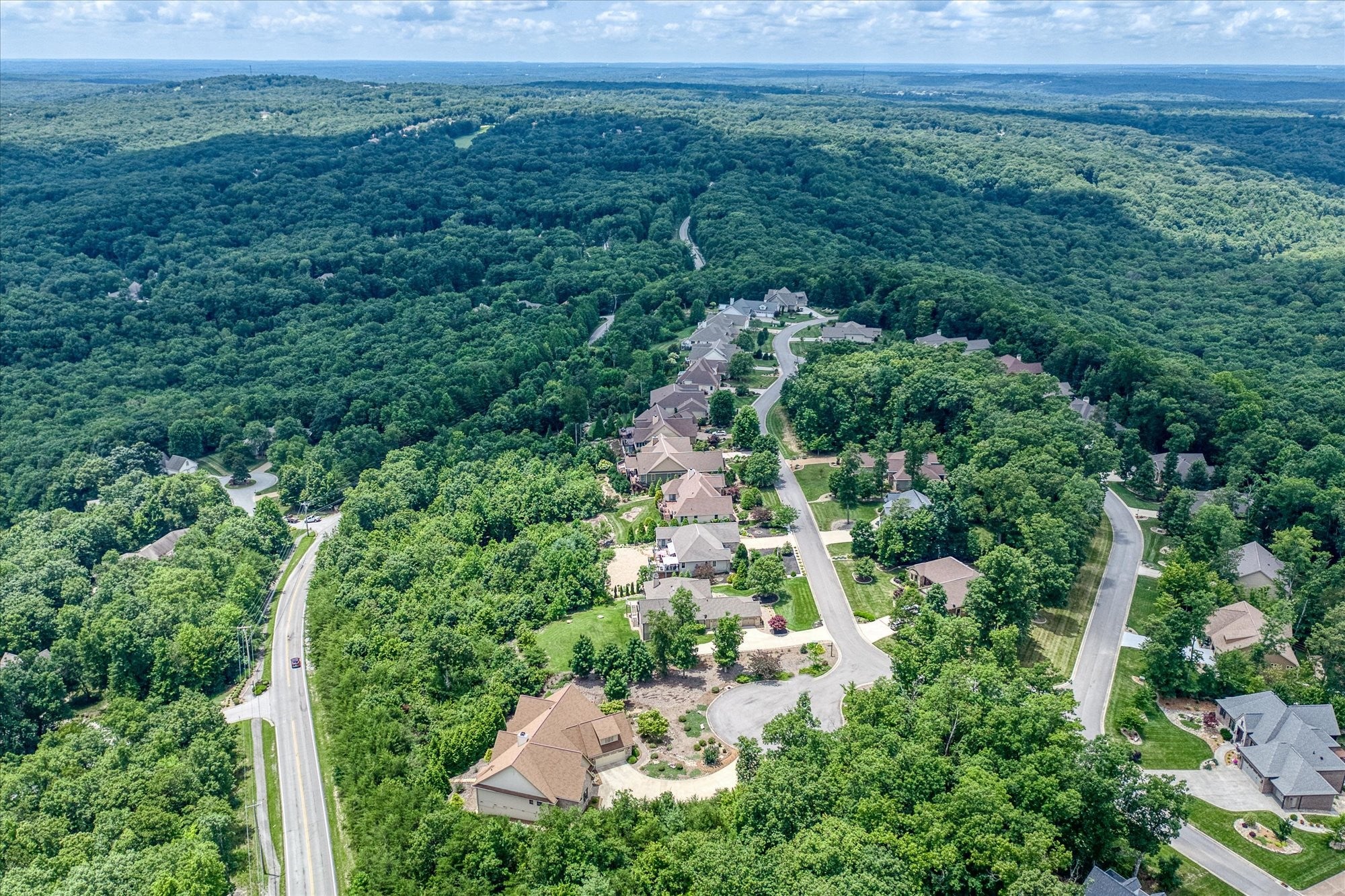 Crossville, Tennessee, 38558, United States, 4 Bedrooms Bedrooms, ,4 BathroomsBathrooms,Residential,Active,1968432