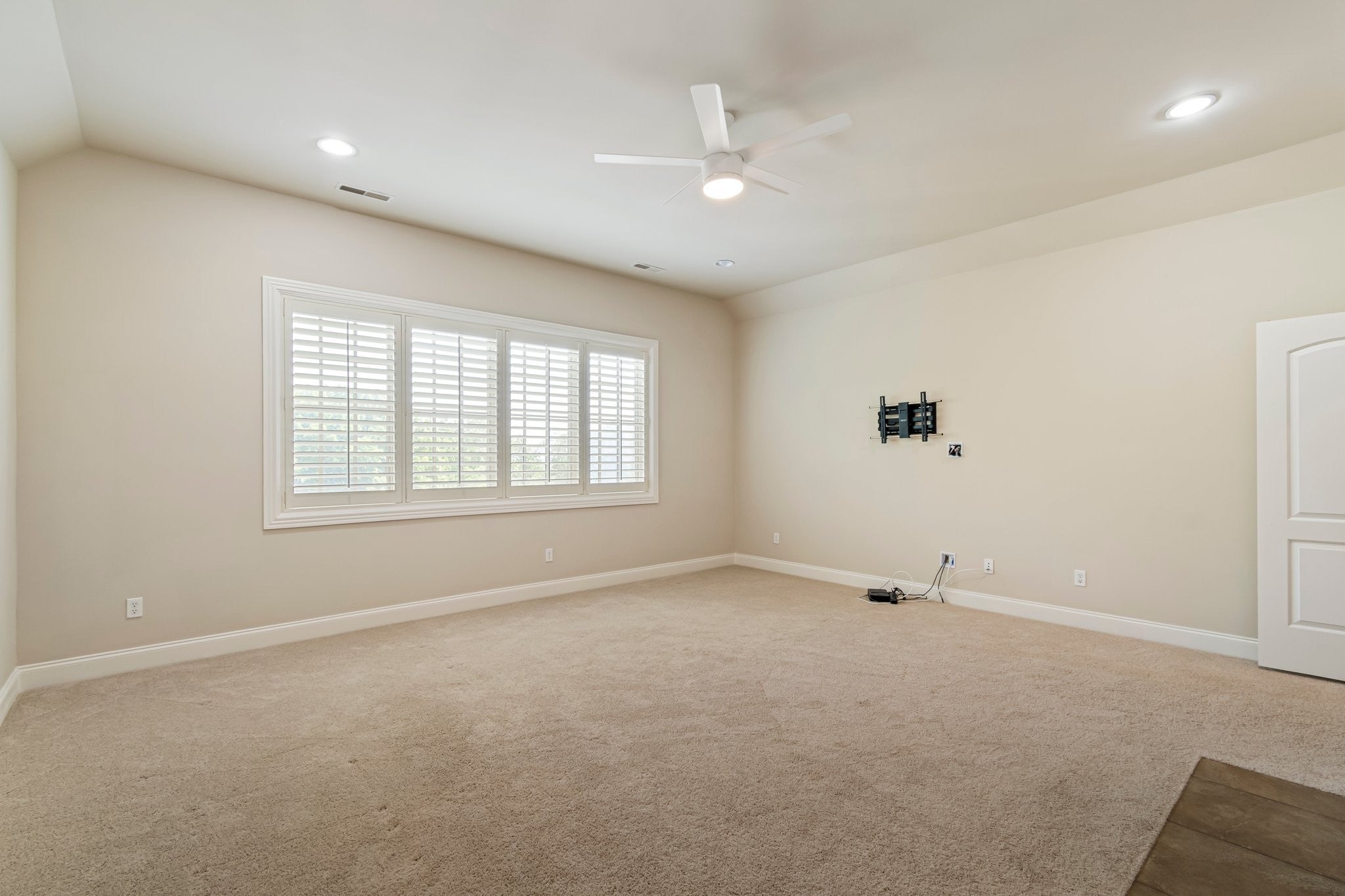 Brentwood, Tennessee, 37027, United States, 5 Bedrooms Bedrooms, ,6 BathroomsBathrooms,Residential,Active,1985582