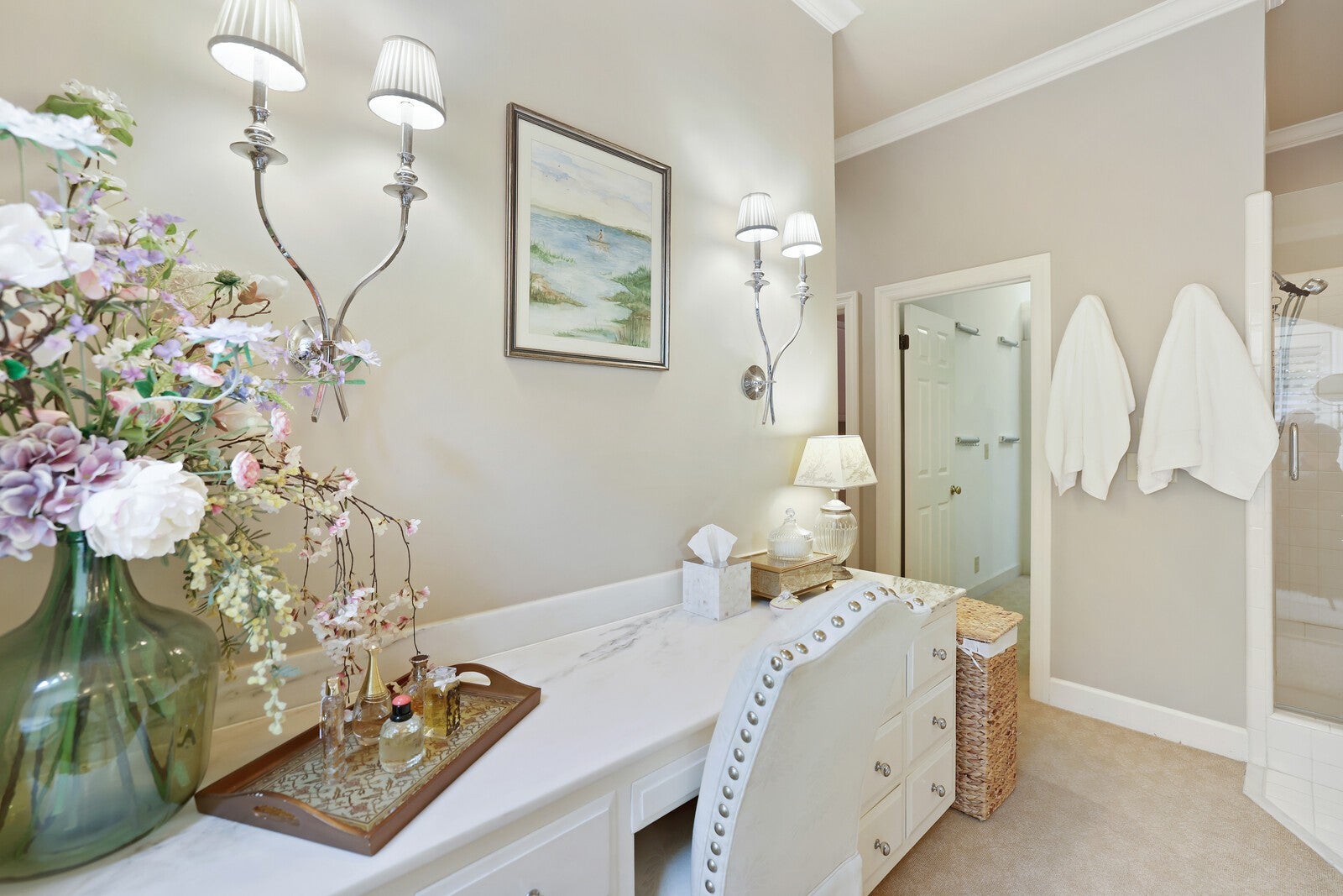 Nashville, Tennessee, 37205, United States, 4 Bedrooms Bedrooms, ,4 BathroomsBathrooms,Residential,Active,1953261
