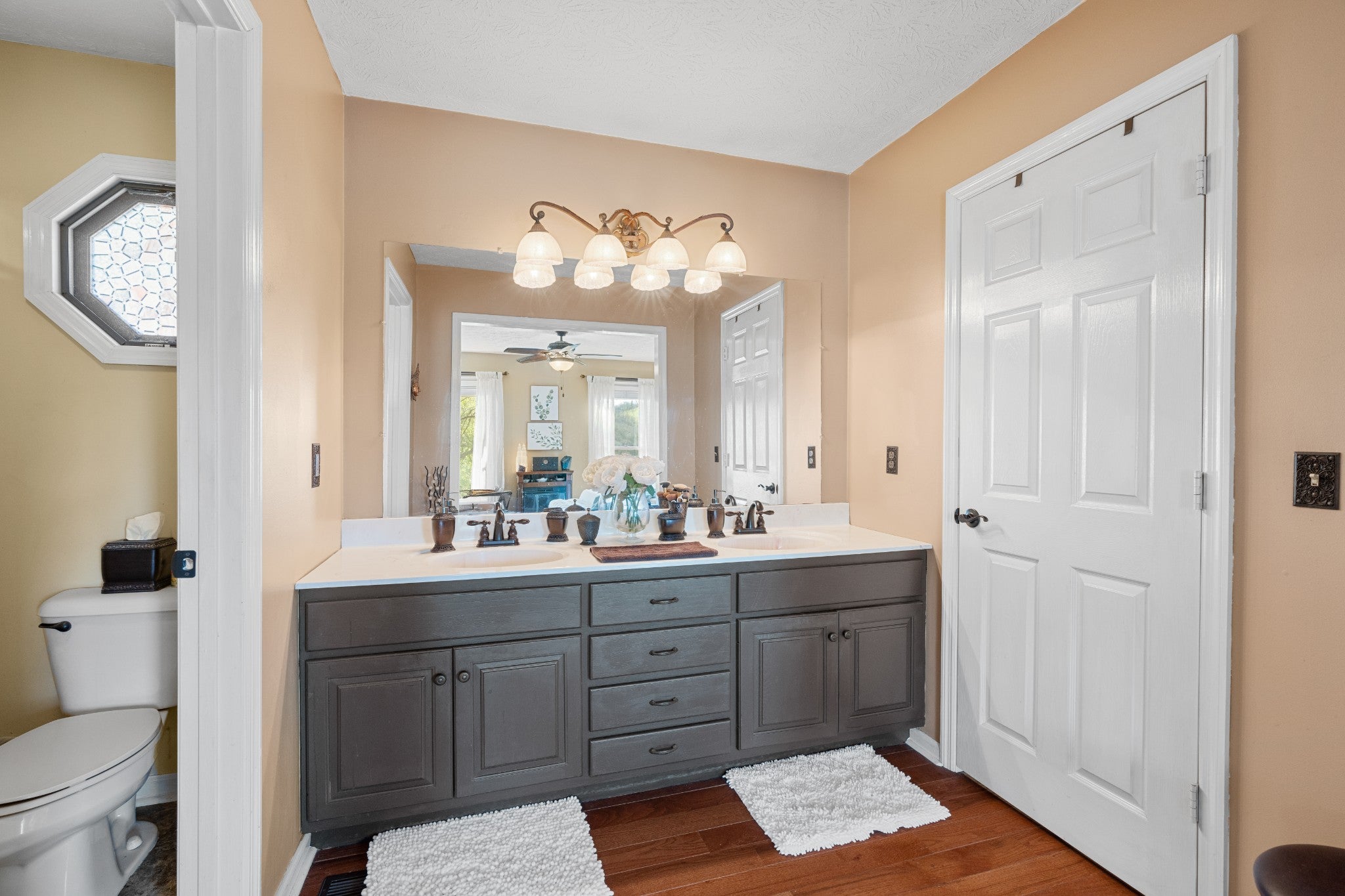 Dowelltown, Tennessee, 37059, United States, 4 Bedrooms Bedrooms, ,2 BathroomsBathrooms,Residential,Active,1745626