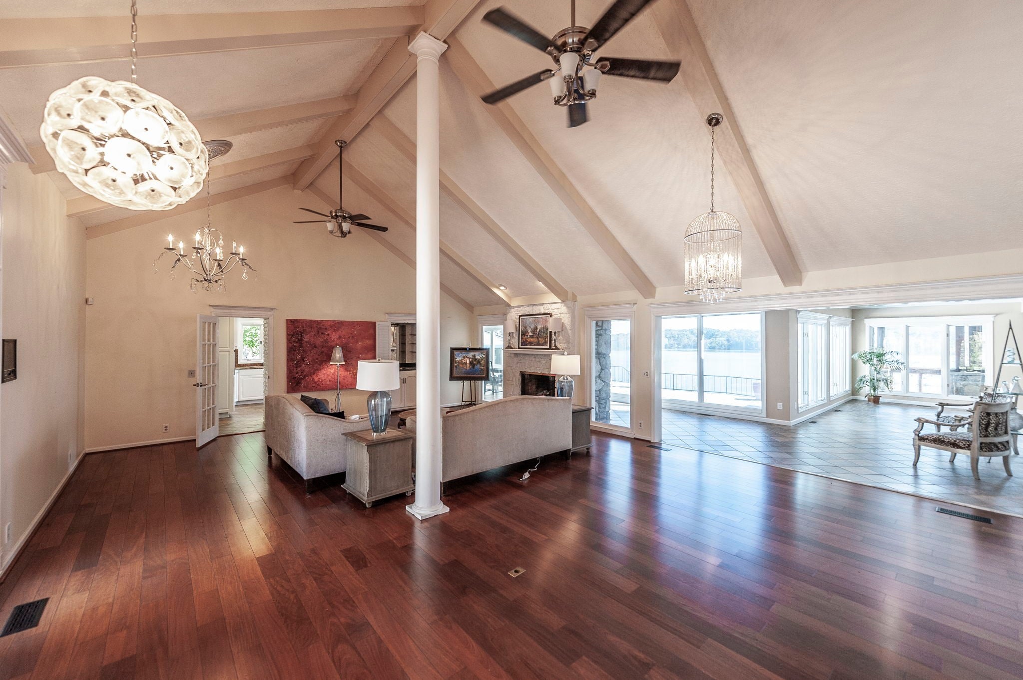 Hendersonville, Tennessee, 37075, United States, 4 Bedrooms Bedrooms, ,4 BathroomsBathrooms,Residential,Active,1959950