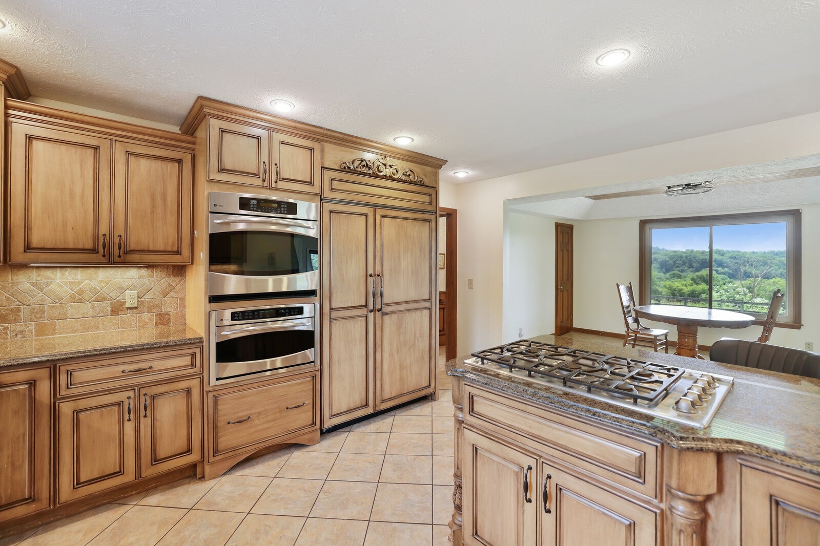 Goodlettsville, Tennessee, 37072, United States, 4 Bedrooms Bedrooms, ,4 BathroomsBathrooms,Residential,Active,1853351