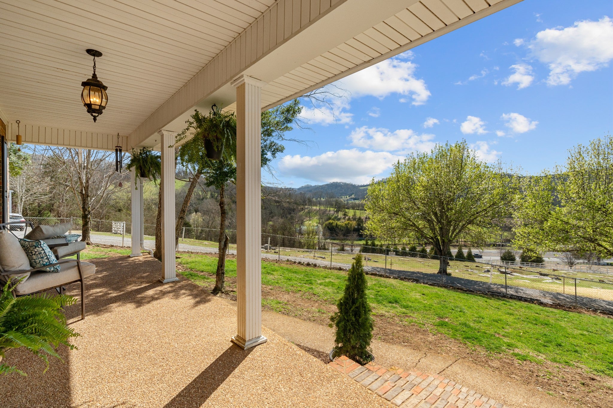 Dowelltown, Tennessee, 37059, United States, 4 Bedrooms Bedrooms, ,2 BathroomsBathrooms,Residential,Active,1745626