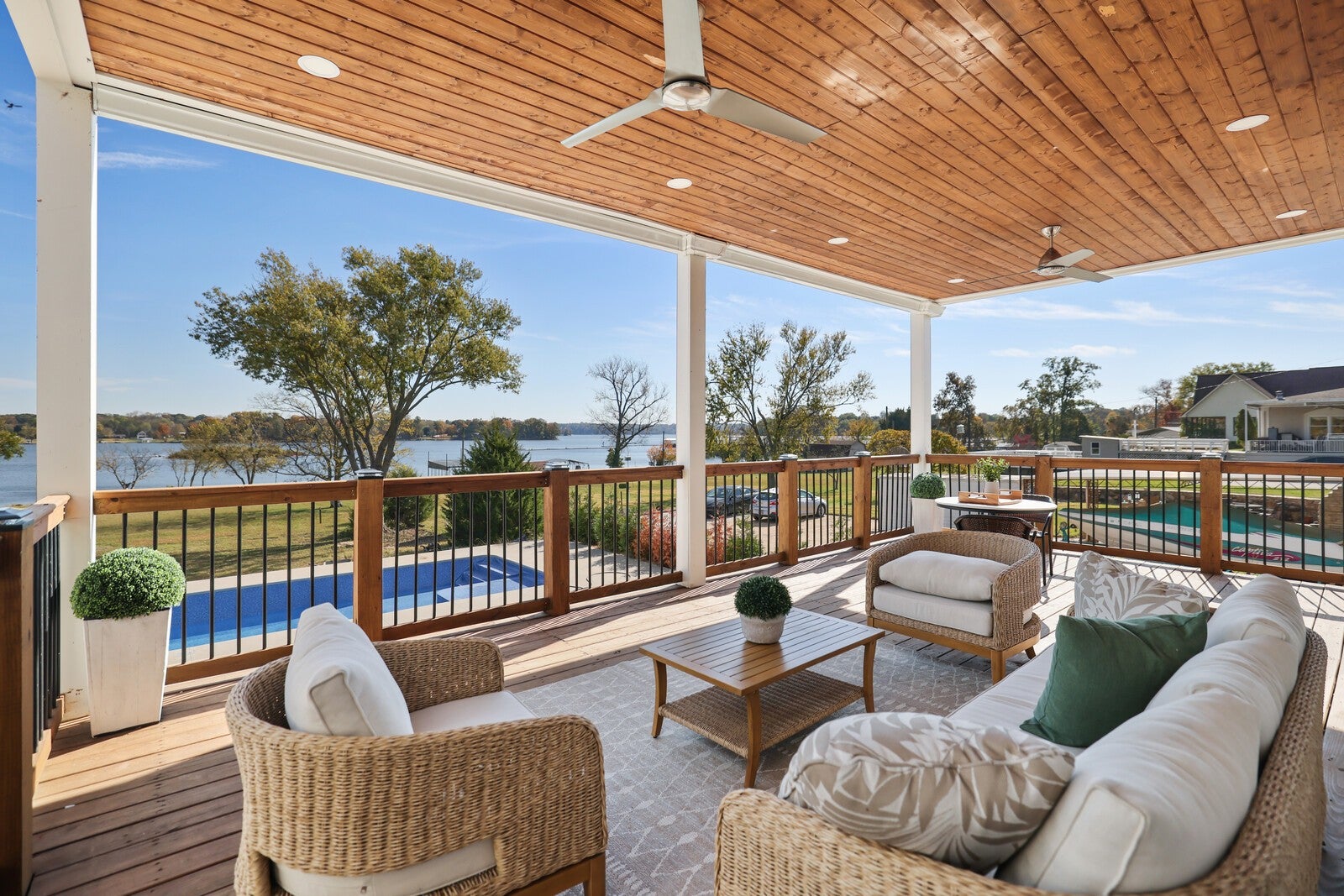 Hendersonville, Tennessee, 37075, United States, 5 Bedrooms Bedrooms, ,5 BathroomsBathrooms,Residential,Active,1988446