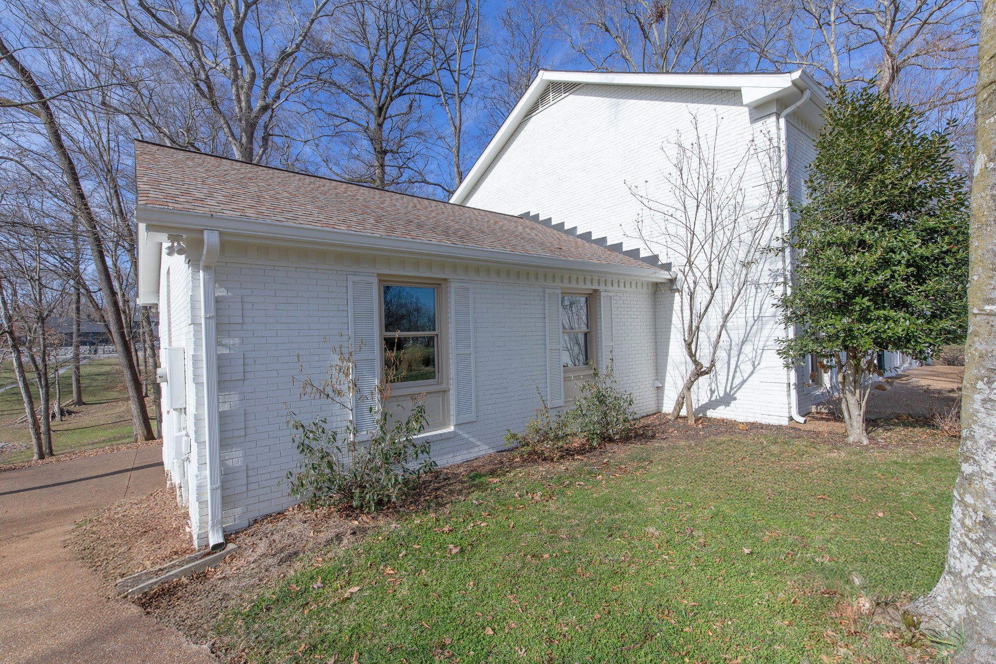 Hendersonville, Tennessee, 37075, United States, 4 Bedrooms Bedrooms, ,3 BathroomsBathrooms,Residential,Active,2014174