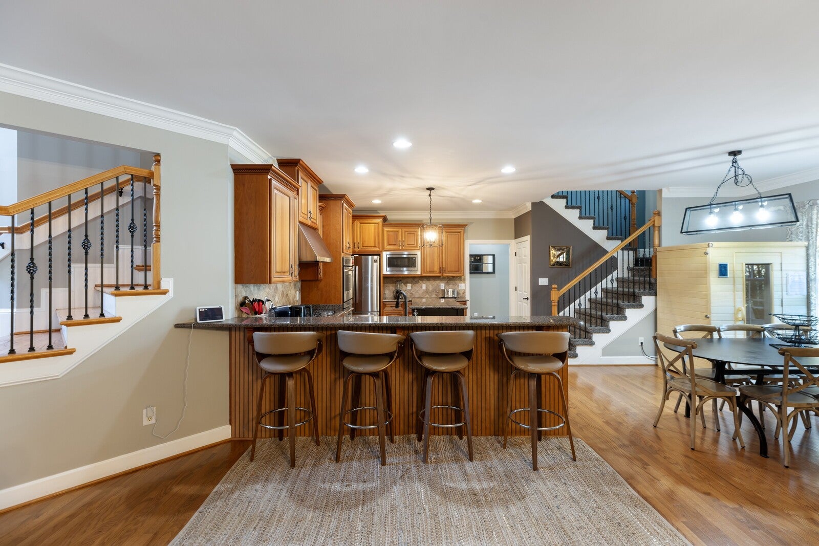 Brentwood, Tennessee, 37027, United States, 5 Bedrooms Bedrooms, ,4 BathroomsBathrooms,Residential,Active,2006880