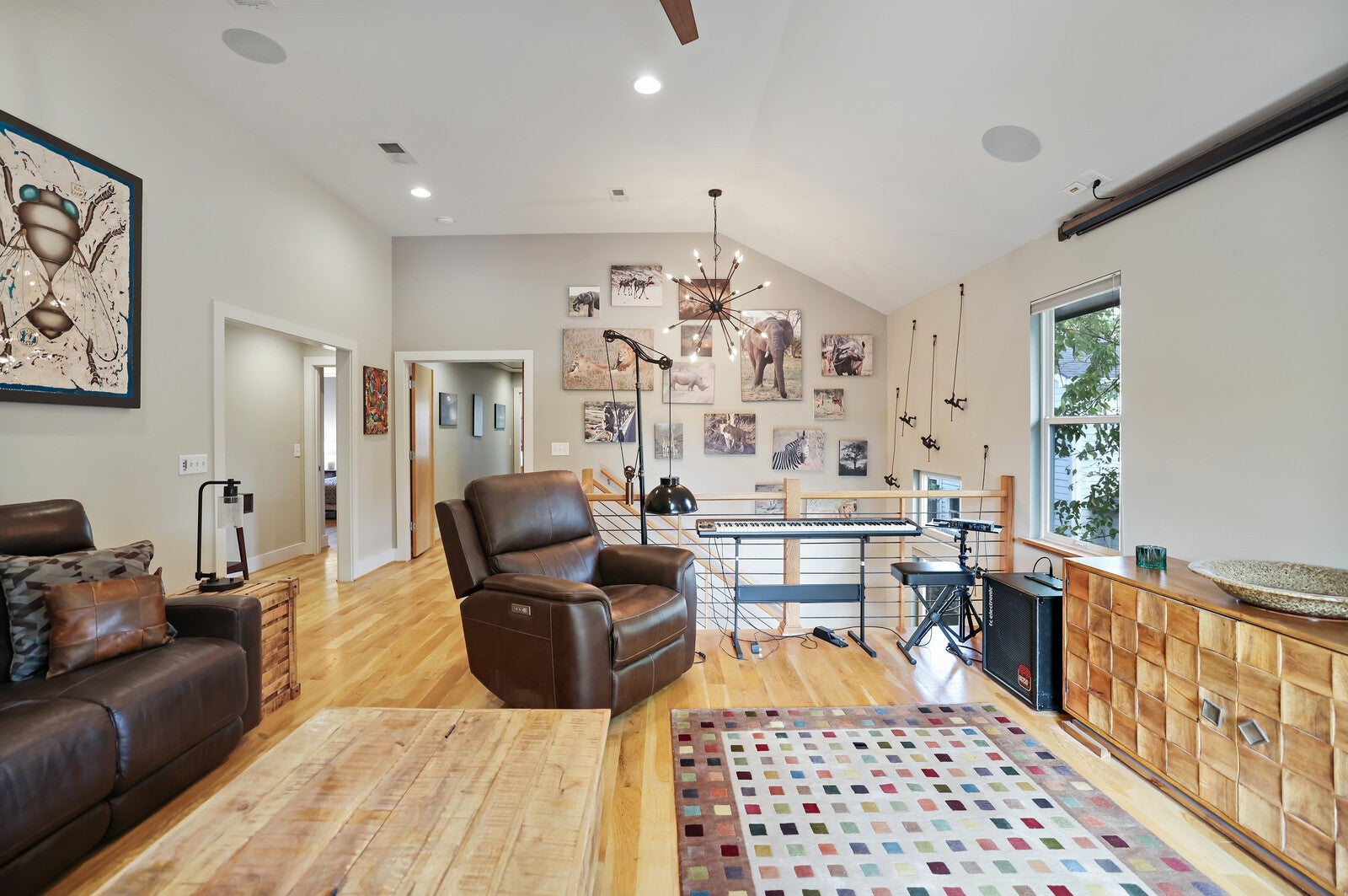 Nashville, Tennessee, 37206, United States, 4 Bedrooms Bedrooms, ,3 BathroomsBathrooms,Residential,Active,1969649