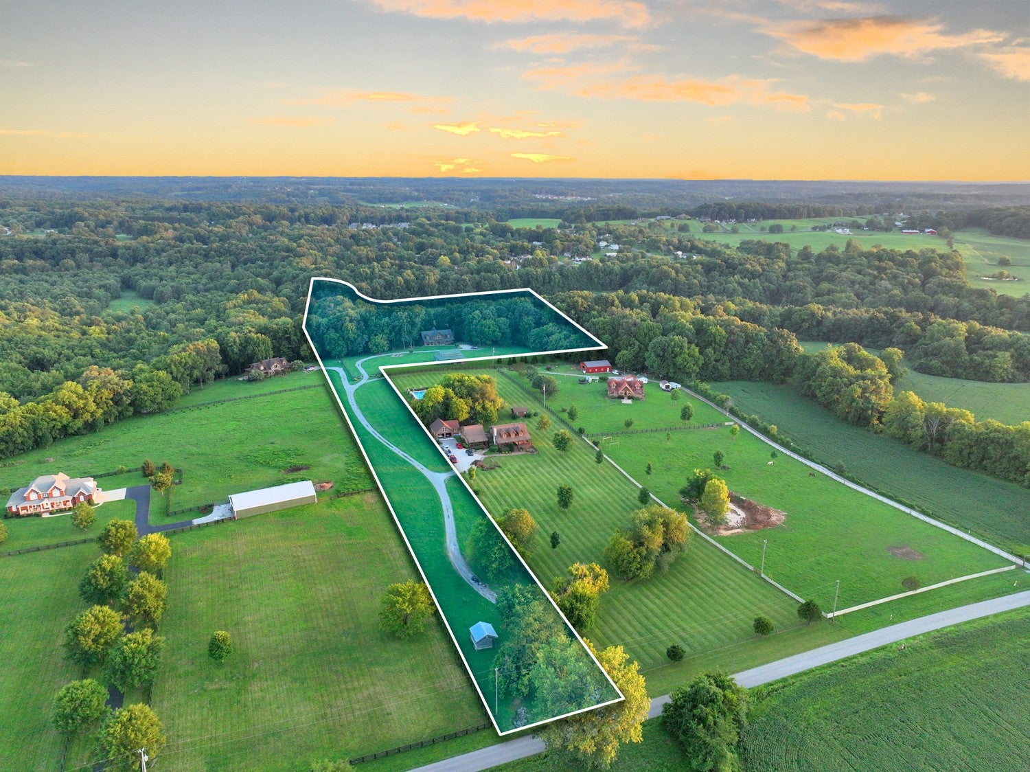 Cross Plains, Tennessee, 37049, United States, 4 Bedrooms Bedrooms, ,3 BathroomsBathrooms,Residential,Active,1929704