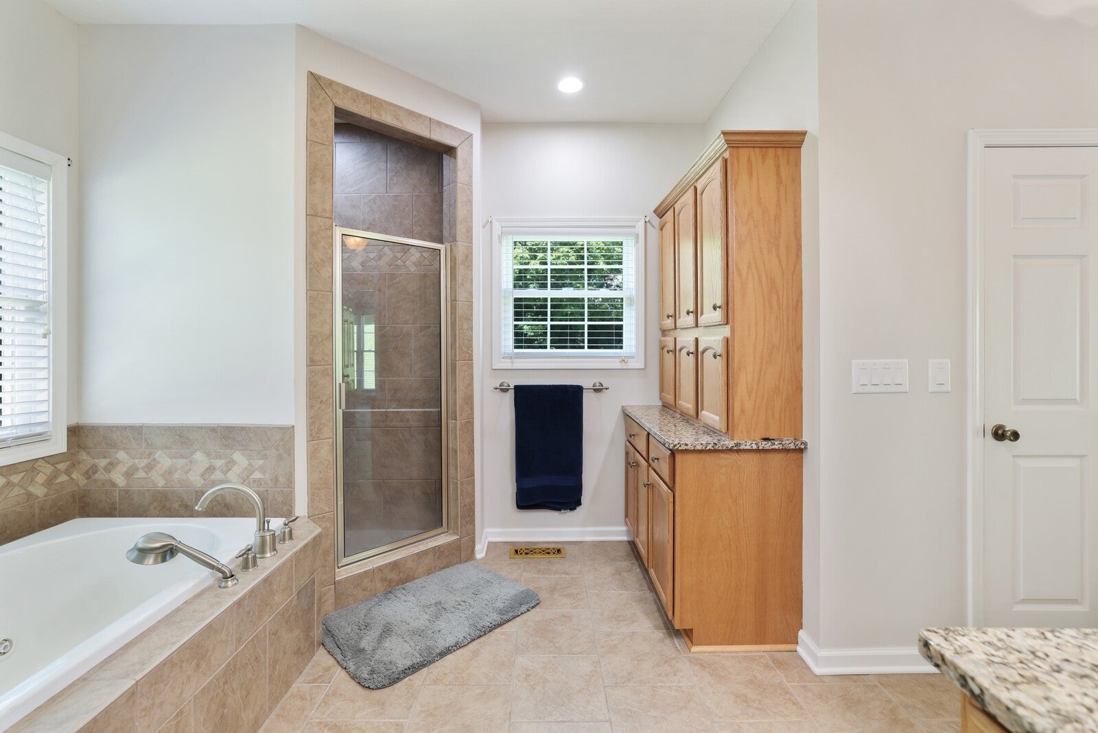 Culleoka, Tennessee, 38451, United States, 3 Bedrooms Bedrooms, ,5 BathroomsBathrooms,Residential,Active,2007337