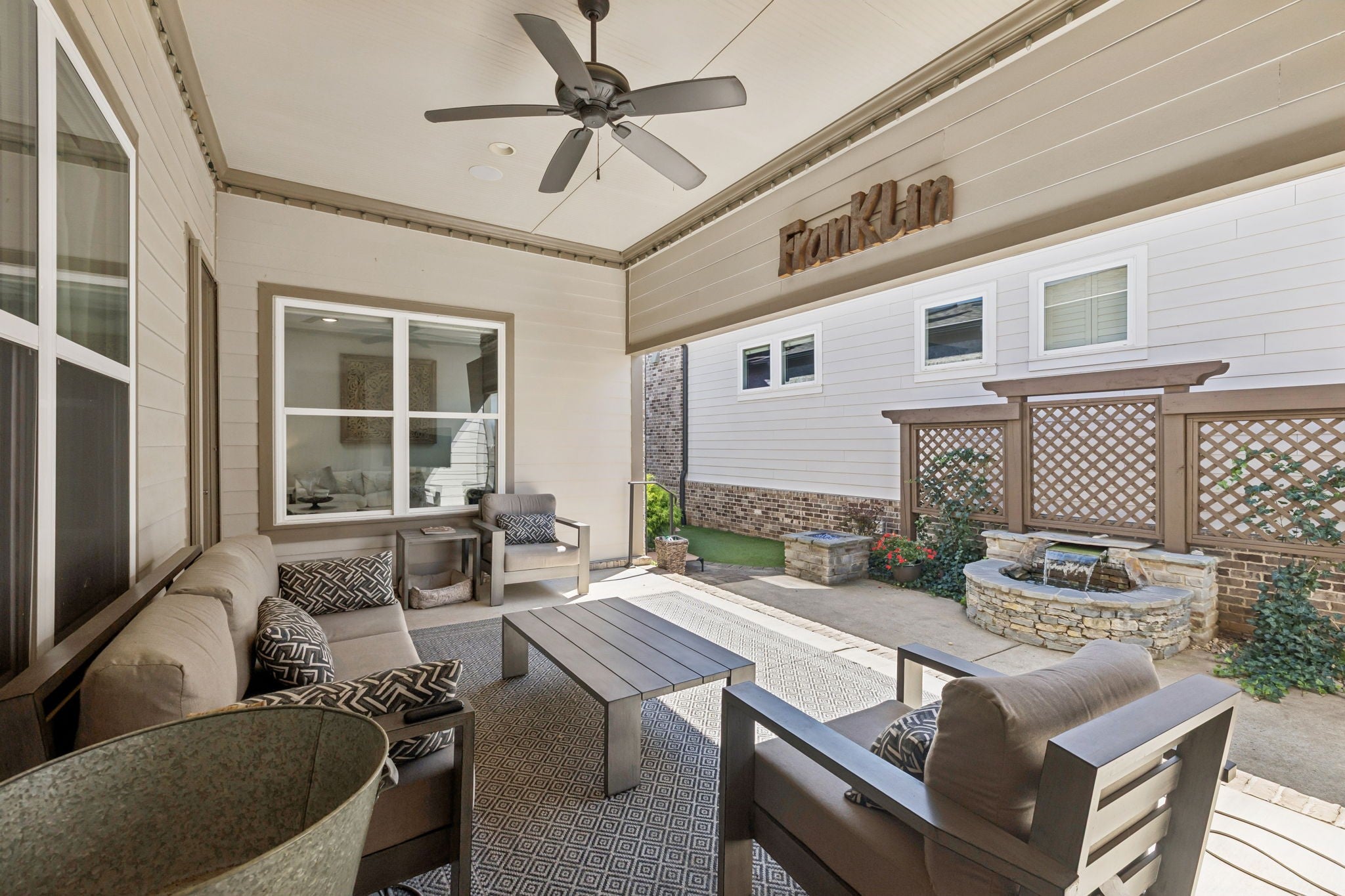 Franklin, Tennessee, 37064, United States, 3 Bedrooms Bedrooms, ,3 BathroomsBathrooms,Residential,Active,1954002