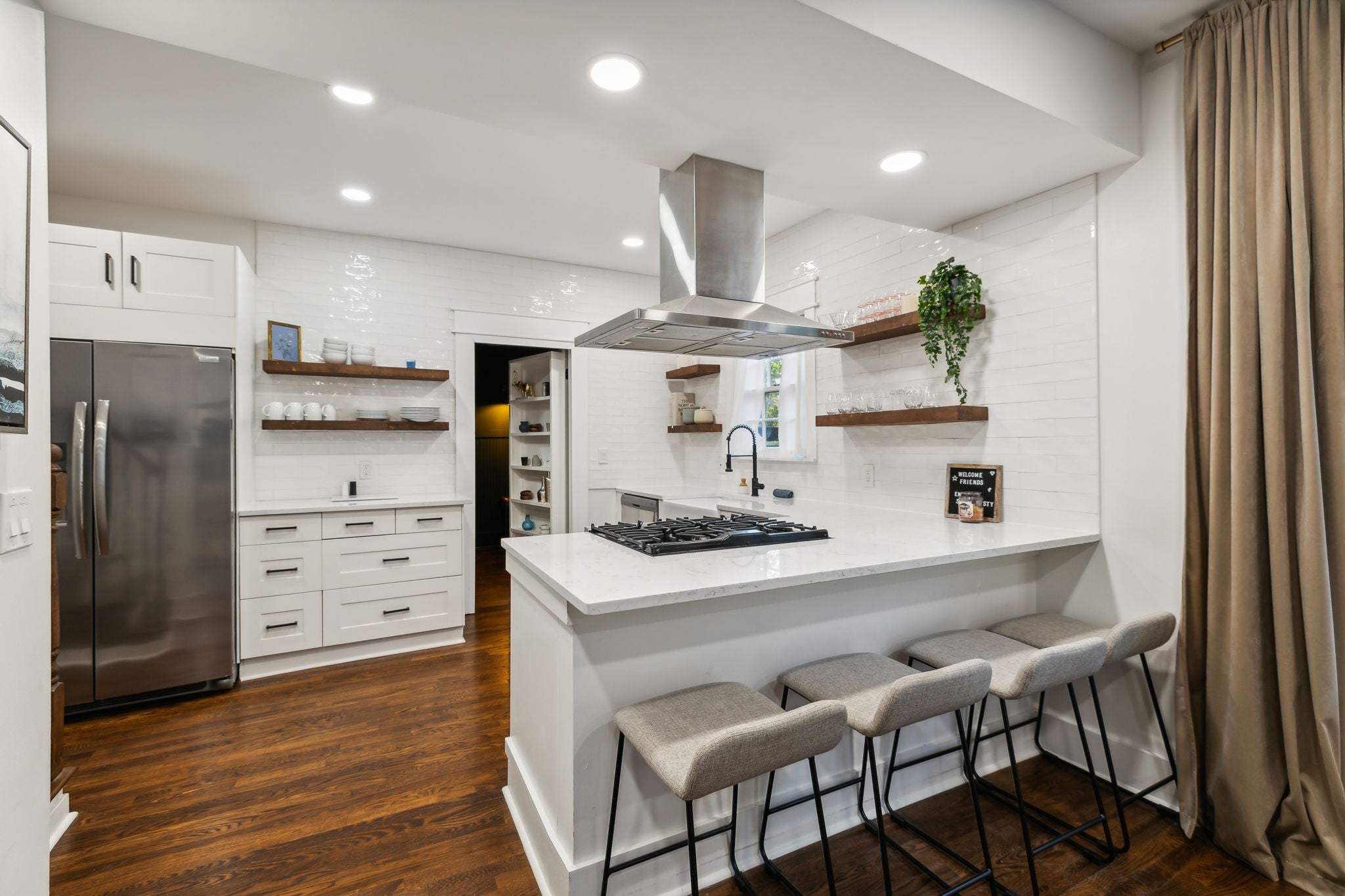 Nashville, Tennessee, 37206, United States, 3 Bedrooms Bedrooms, ,2 BathroomsBathrooms,Residential,Active,1912805