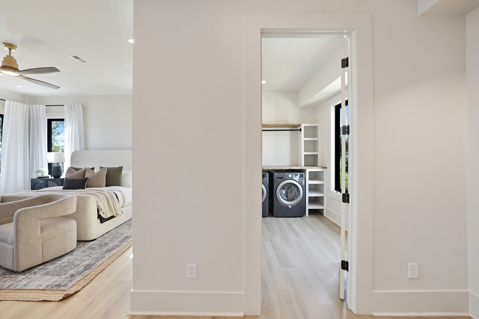 Hendersonville, Tennessee, 37075, United States, 5 Bedrooms Bedrooms, ,5 BathroomsBathrooms,Residential,Active,1988446