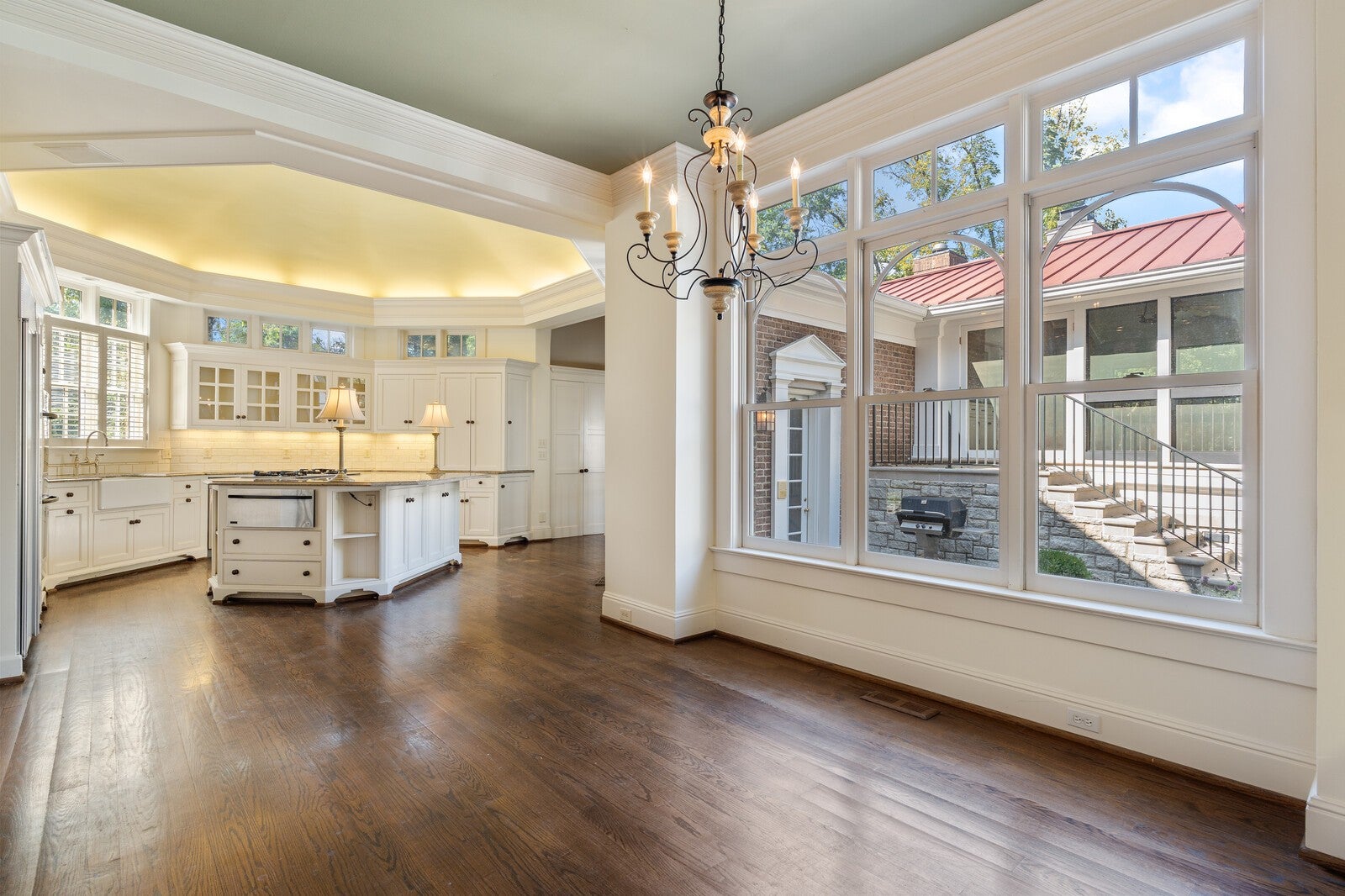 Nashville, Tennessee, 37205, United States, 5 Bedrooms Bedrooms, ,7 BathroomsBathrooms,Residential,Active,1965991