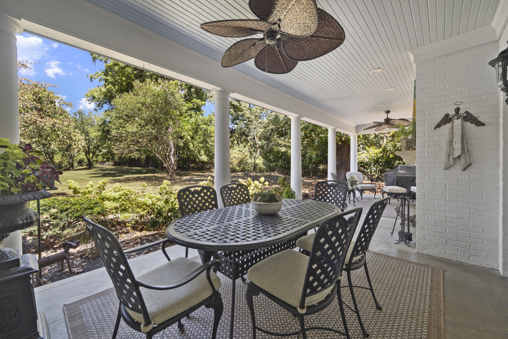 Columbia, Tennessee, 38401, United States, 4 Bedrooms Bedrooms, ,6 BathroomsBathrooms,Residential,Active,1944070