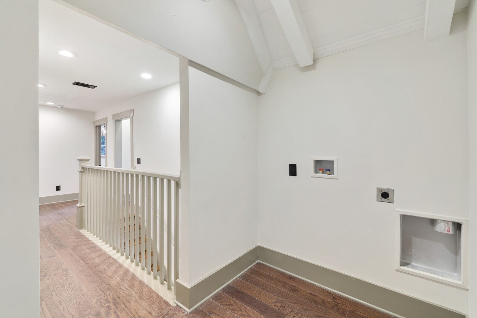 Nashville, Tennessee, 37206, United States, 4 Bedrooms Bedrooms, ,4 BathroomsBathrooms,Residential,Active,1953279
