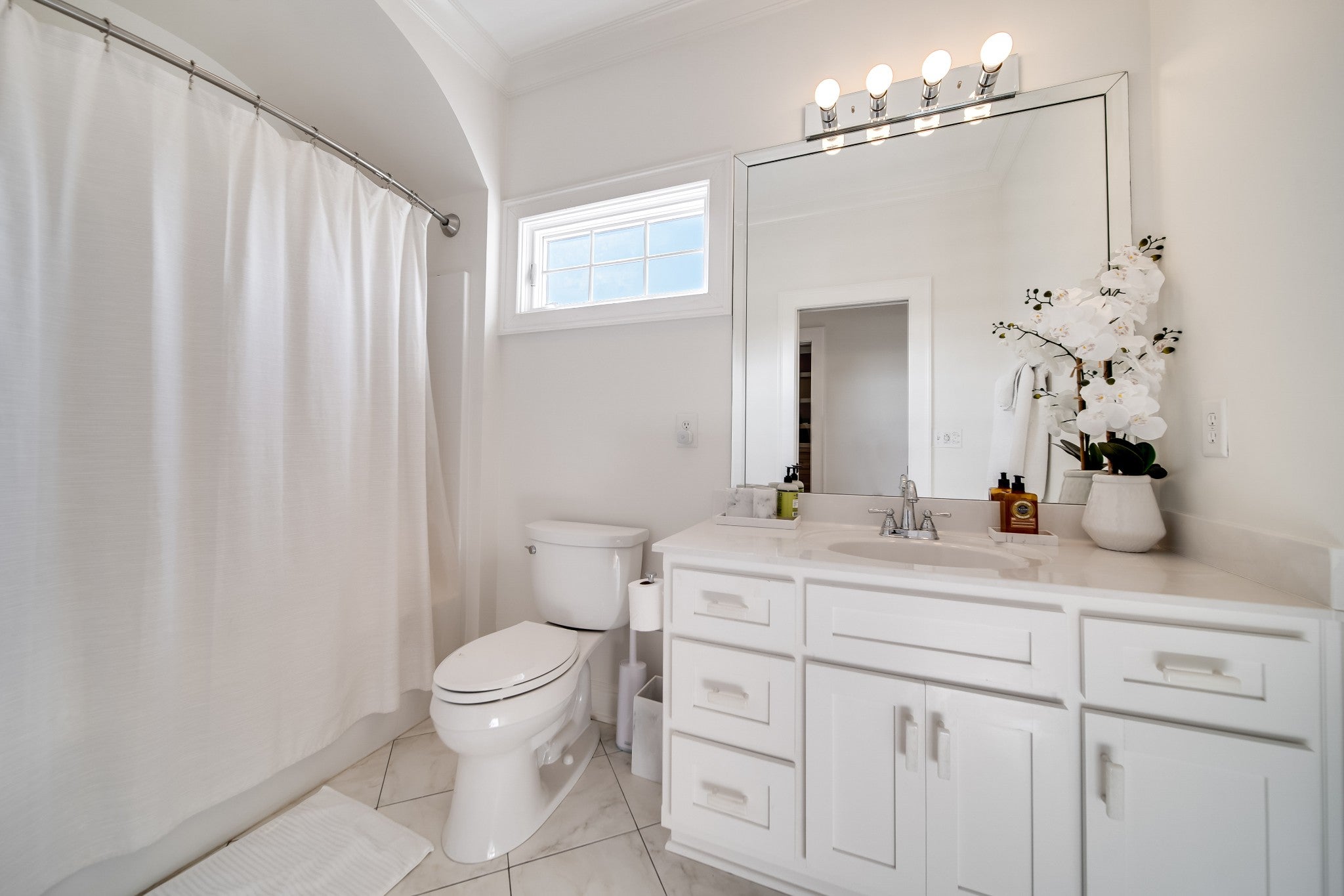 Gallatin, Tennessee, 37066, United States, 4 Bedrooms Bedrooms, ,5 BathroomsBathrooms,Residential,Active,1986918