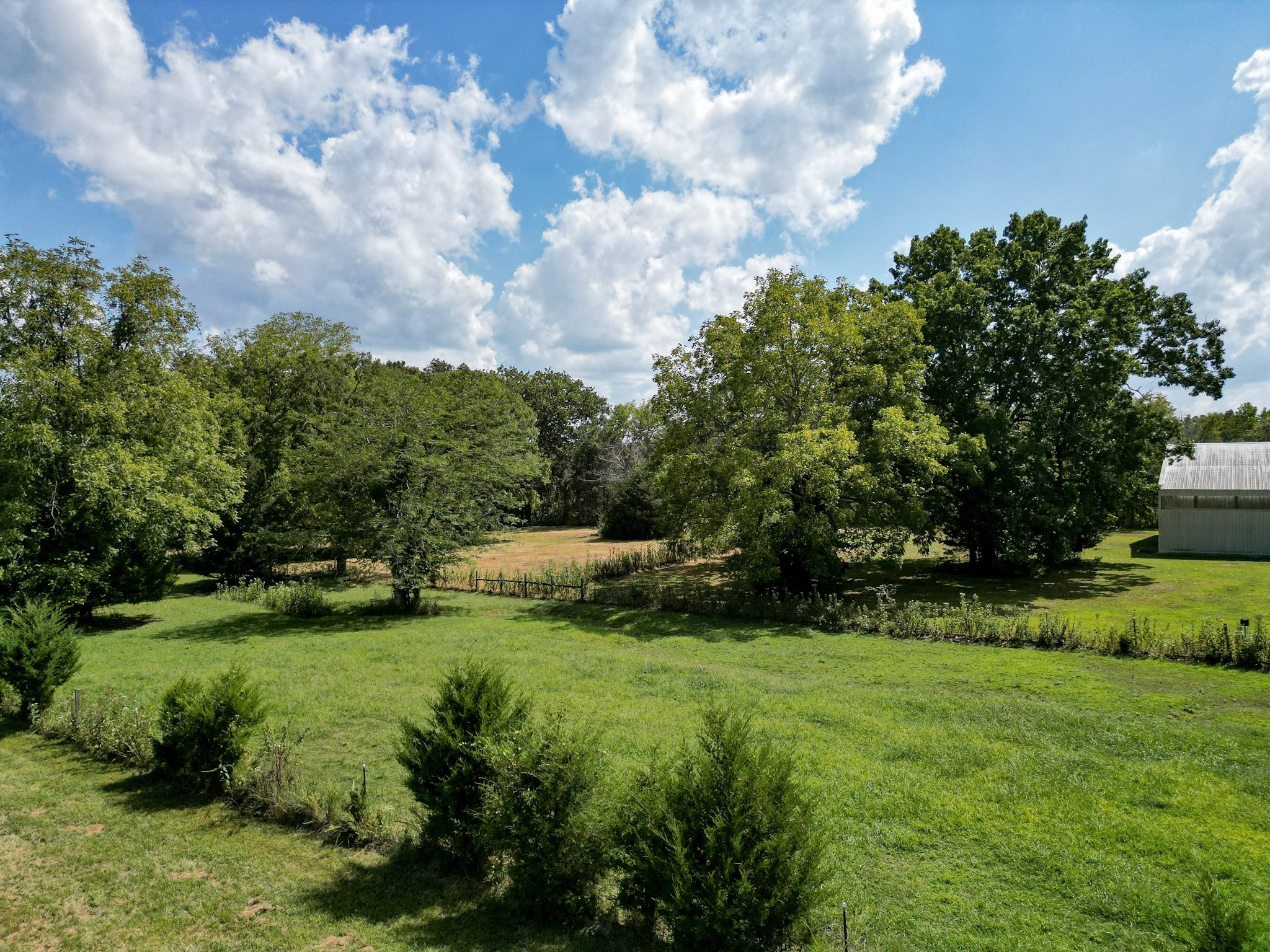 Columbia, Tennessee, 38401, United States, 3 Bedrooms Bedrooms, ,3 BathroomsBathrooms,Residential,Active,1936631