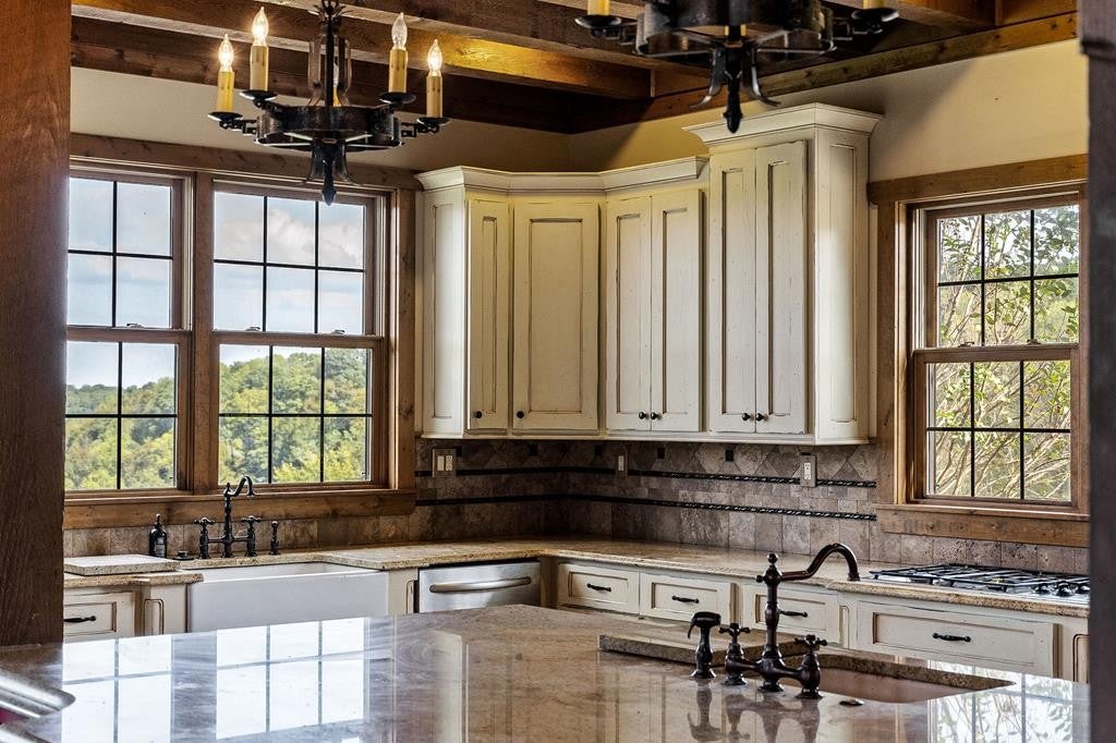 Smithville, Tennessee, 37166, United States, ,7 BathroomsBathrooms,Residential,Active,1769789