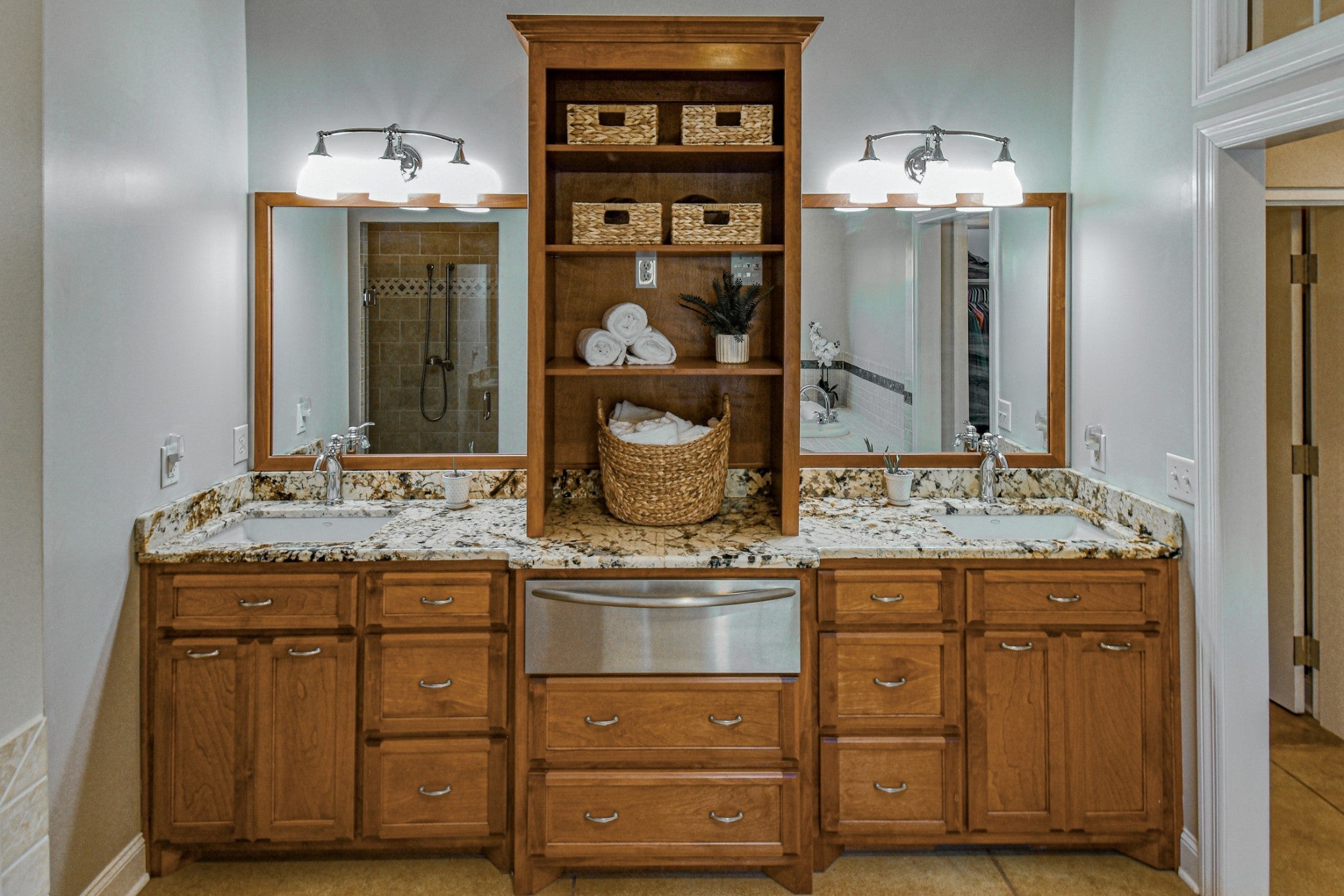 Hohenwald, Tennessee, 38462, United States, 6 Bedrooms Bedrooms, ,3 BathroomsBathrooms,Residential,Active,1964507