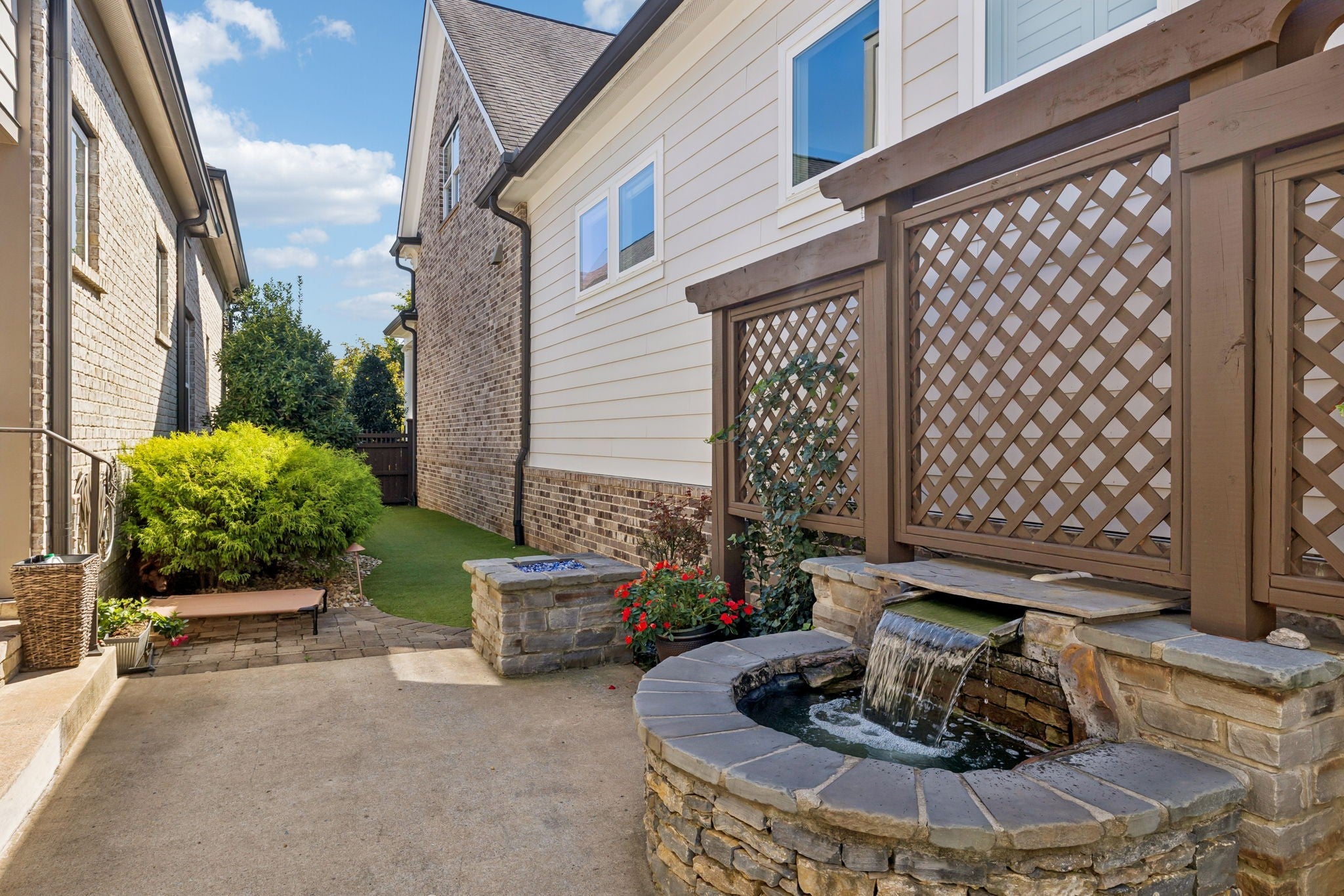 Franklin, Tennessee, 37064, United States, 3 Bedrooms Bedrooms, ,3 BathroomsBathrooms,Residential,Active,1954002