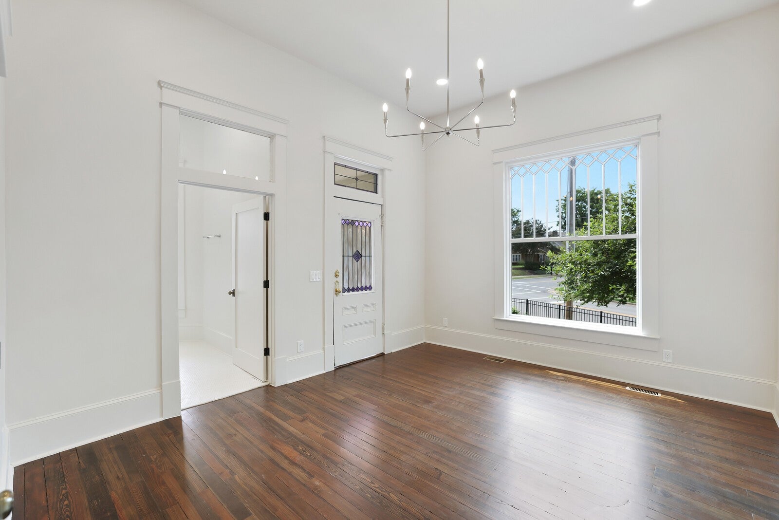 Nashville, Tennessee, 37204, United States, 4 Bedrooms Bedrooms, ,4 BathroomsBathrooms,Residential,Active,1922332