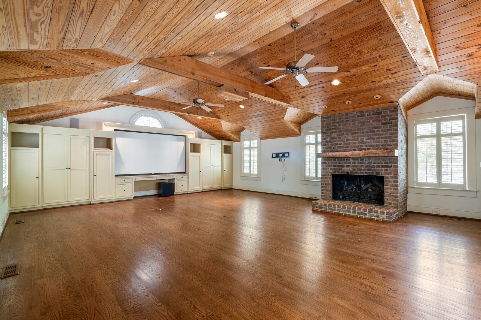 Nashville, Tennessee, 37205, United States, 5 Bedrooms Bedrooms, ,7 BathroomsBathrooms,Residential,Active,1965991