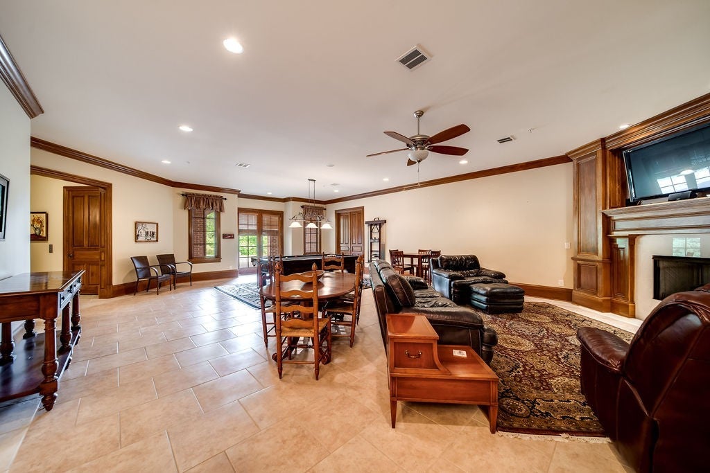 Hendersonville, Tennessee, 37075, United States, 4 Bedrooms Bedrooms, ,4 BathroomsBathrooms,Residential,Active,1936380
