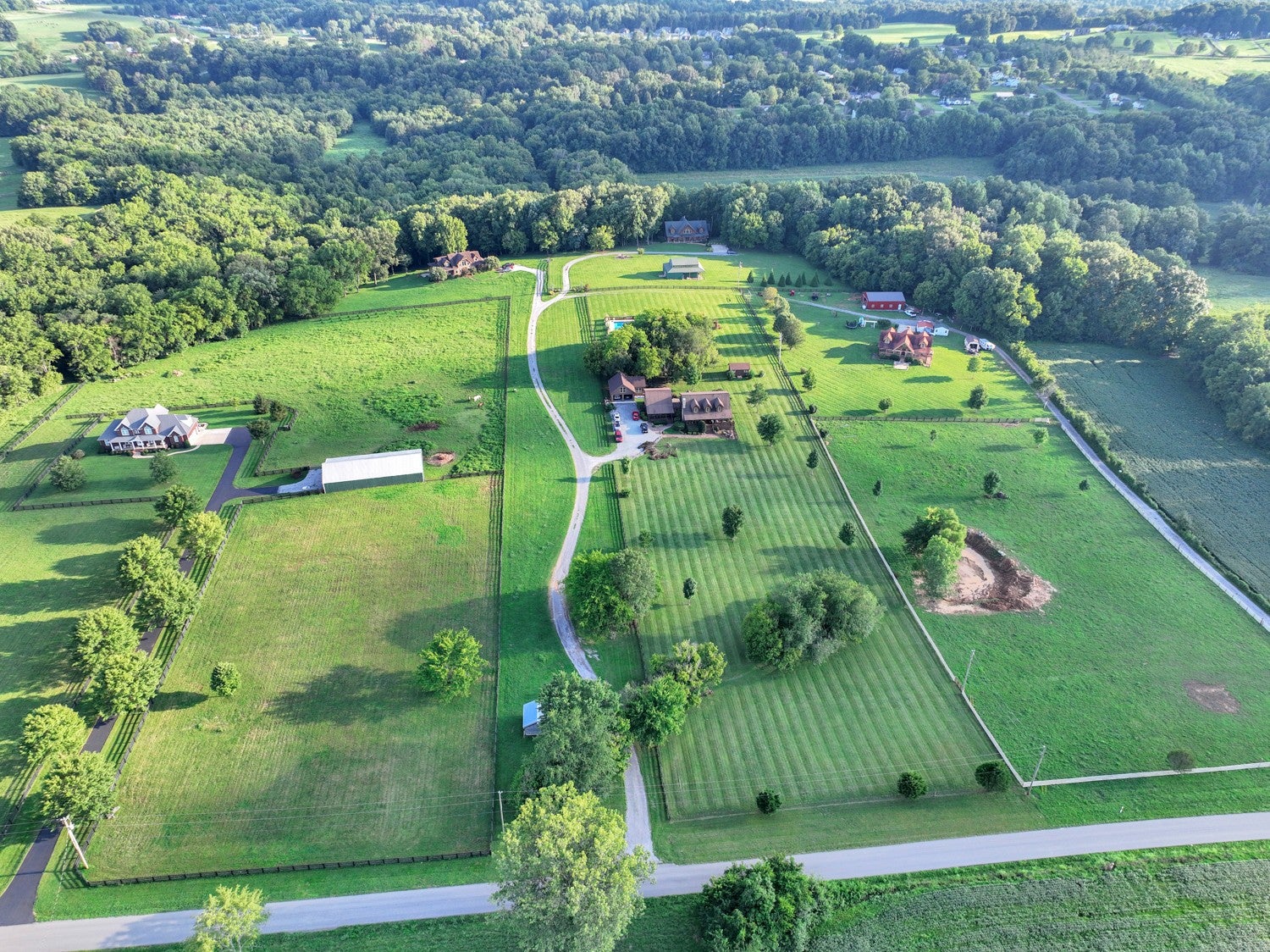 Cross Plains, Tennessee, 37049, United States, 4 Bedrooms Bedrooms, ,3 BathroomsBathrooms,Residential,Active,1929704
