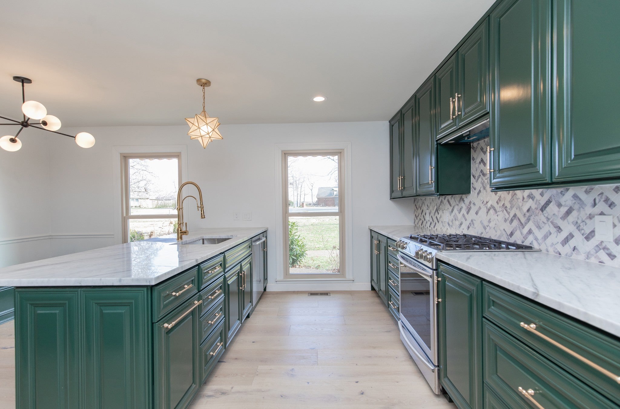 Hendersonville, Tennessee, 37075, United States, 4 Bedrooms Bedrooms, ,3 BathroomsBathrooms,Residential,Active,2014174