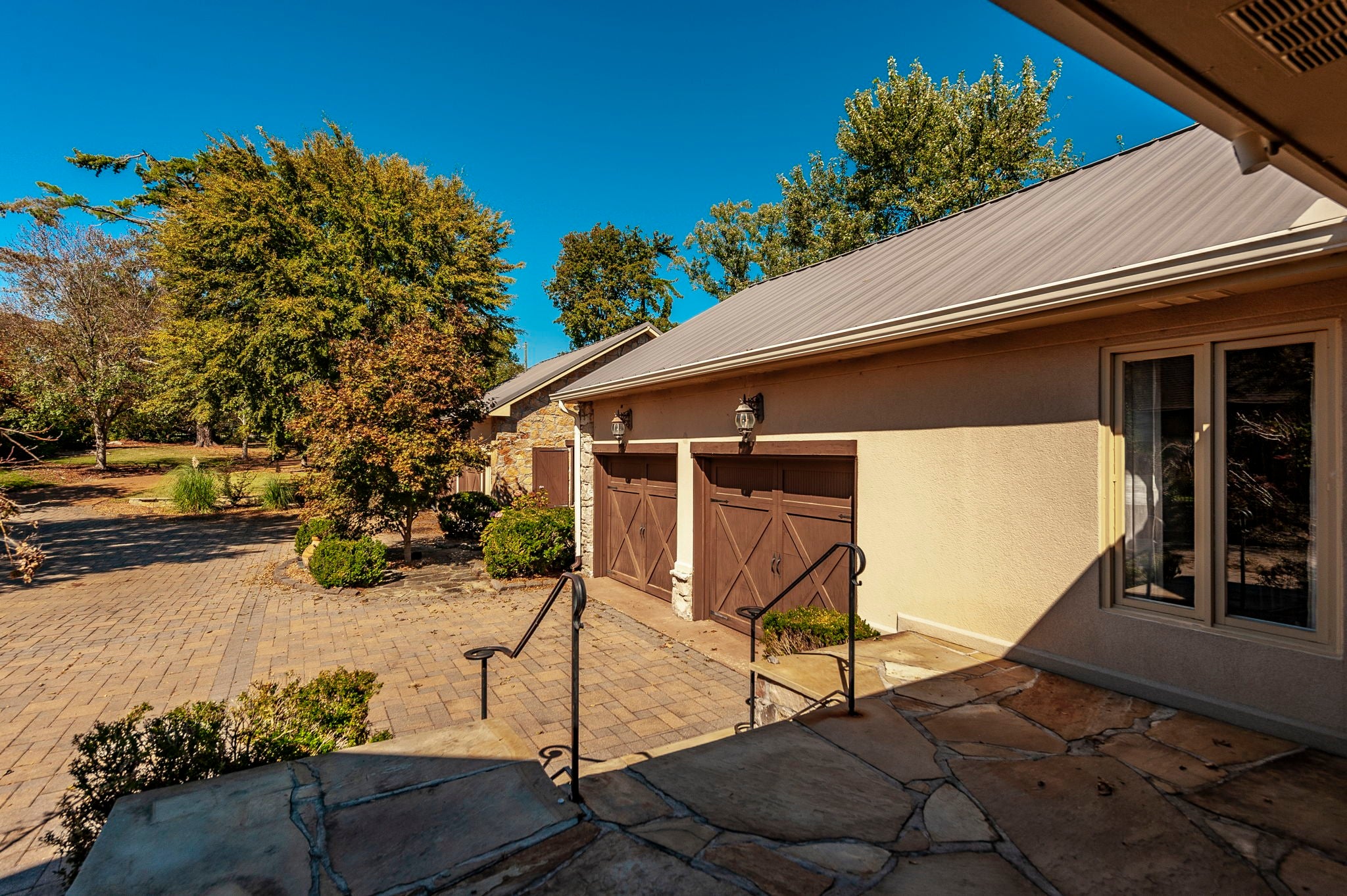 Hendersonville, Tennessee, 37075, United States, 4 Bedrooms Bedrooms, ,4 BathroomsBathrooms,Residential,Active,1959950