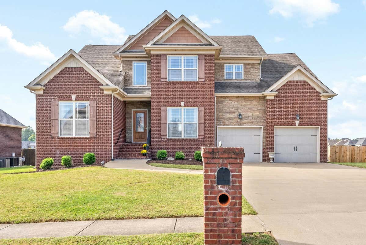 416 CARSON BAILEY CT, CLARKSVILLE, TN 37043, photo 1 of 58