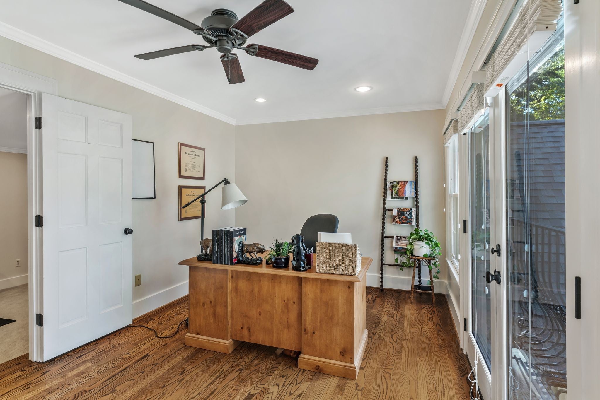 Nashville, Tennessee, 37215, United States, 4 Bedrooms Bedrooms, ,5 BathroomsBathrooms,Residential,Active,1988489