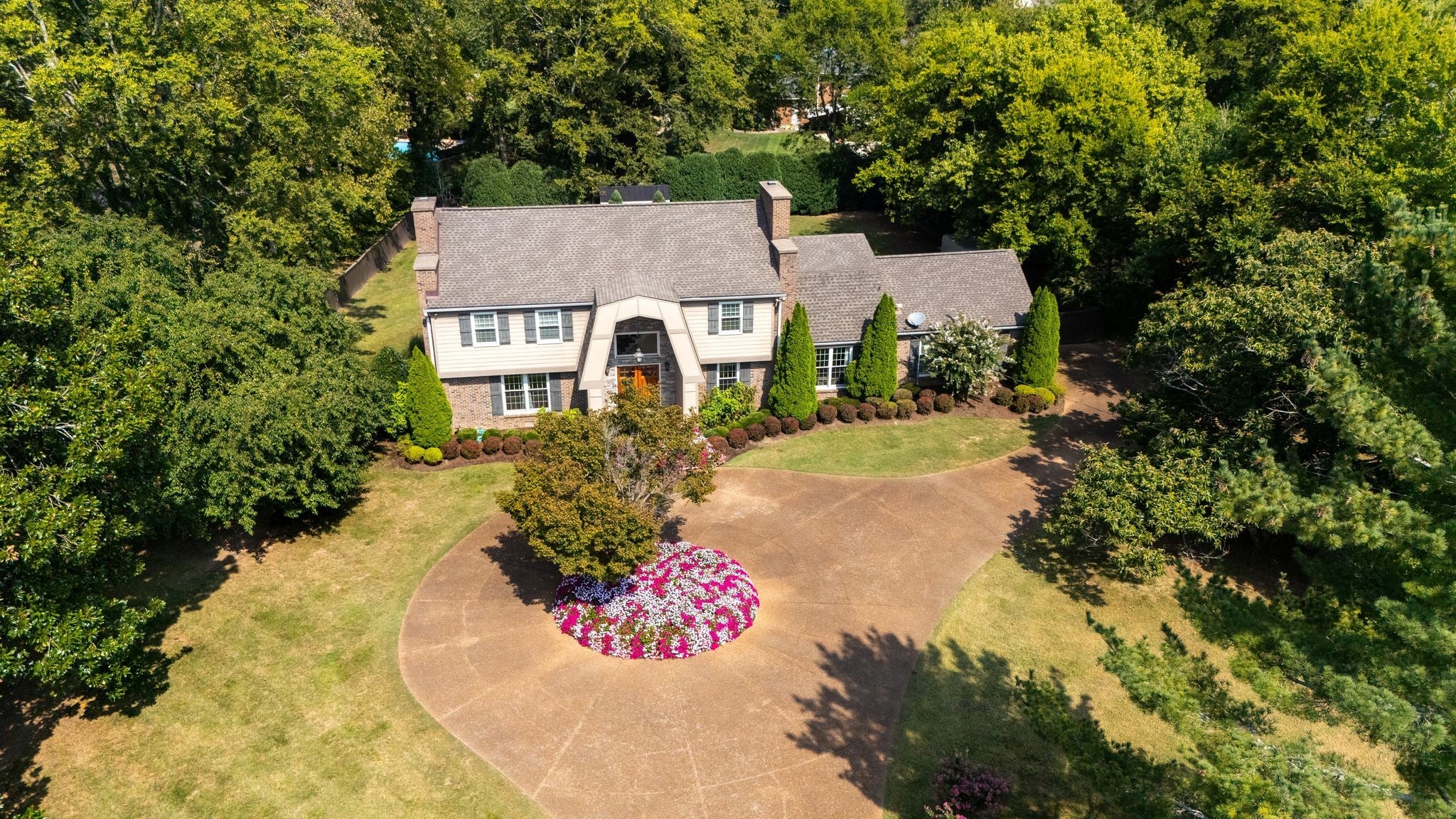 Nashville, Tennessee, 37221, United States, 4 Bedrooms Bedrooms, ,3 BathroomsBathrooms,Residential,Active,1967104