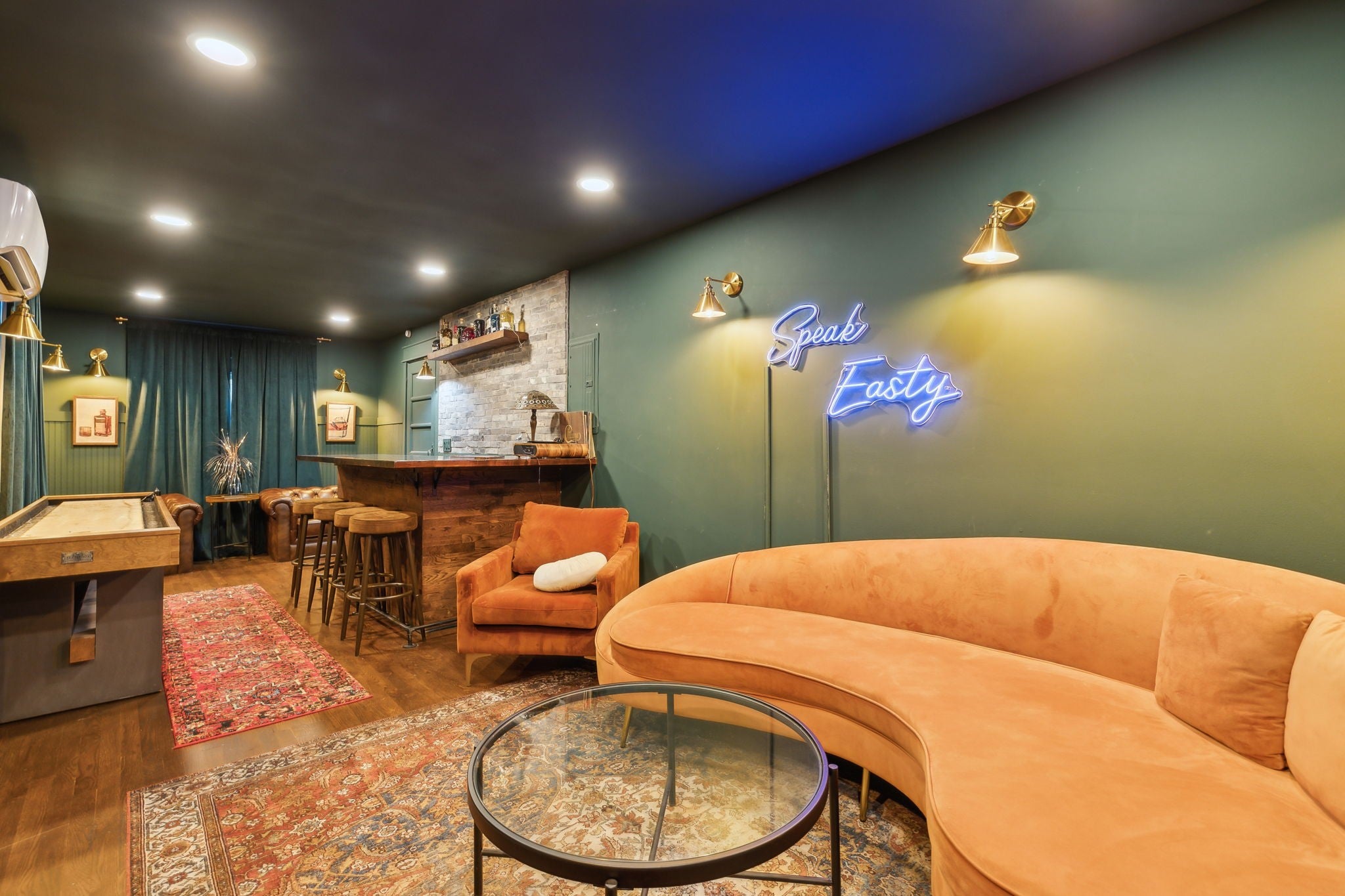 Nashville, Tennessee, 37206, United States, 3 Bedrooms Bedrooms, ,2 BathroomsBathrooms,Residential,Active,1912805