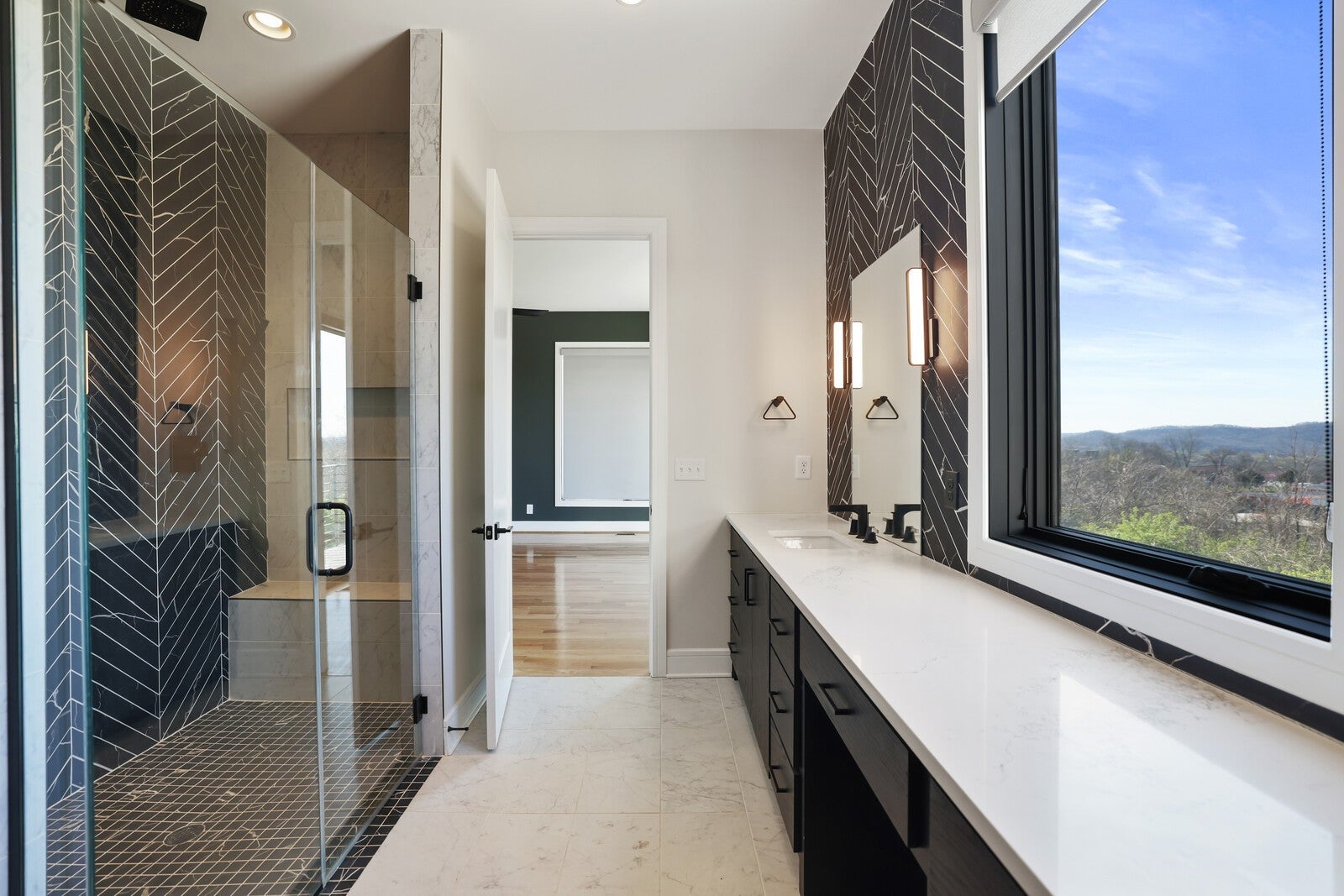 Nashville, Tennessee, 37209, United States, 4 Bedrooms Bedrooms, ,5 BathroomsBathrooms,Residential,Active,1888976