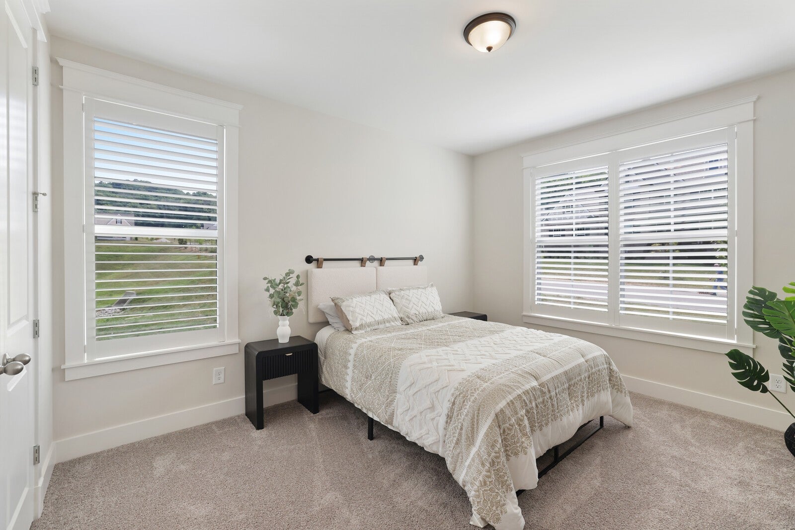 Franklin, Tennessee, 37064, United States, 3 Bedrooms Bedrooms, ,4 BathroomsBathrooms,Residential,Active,1907978