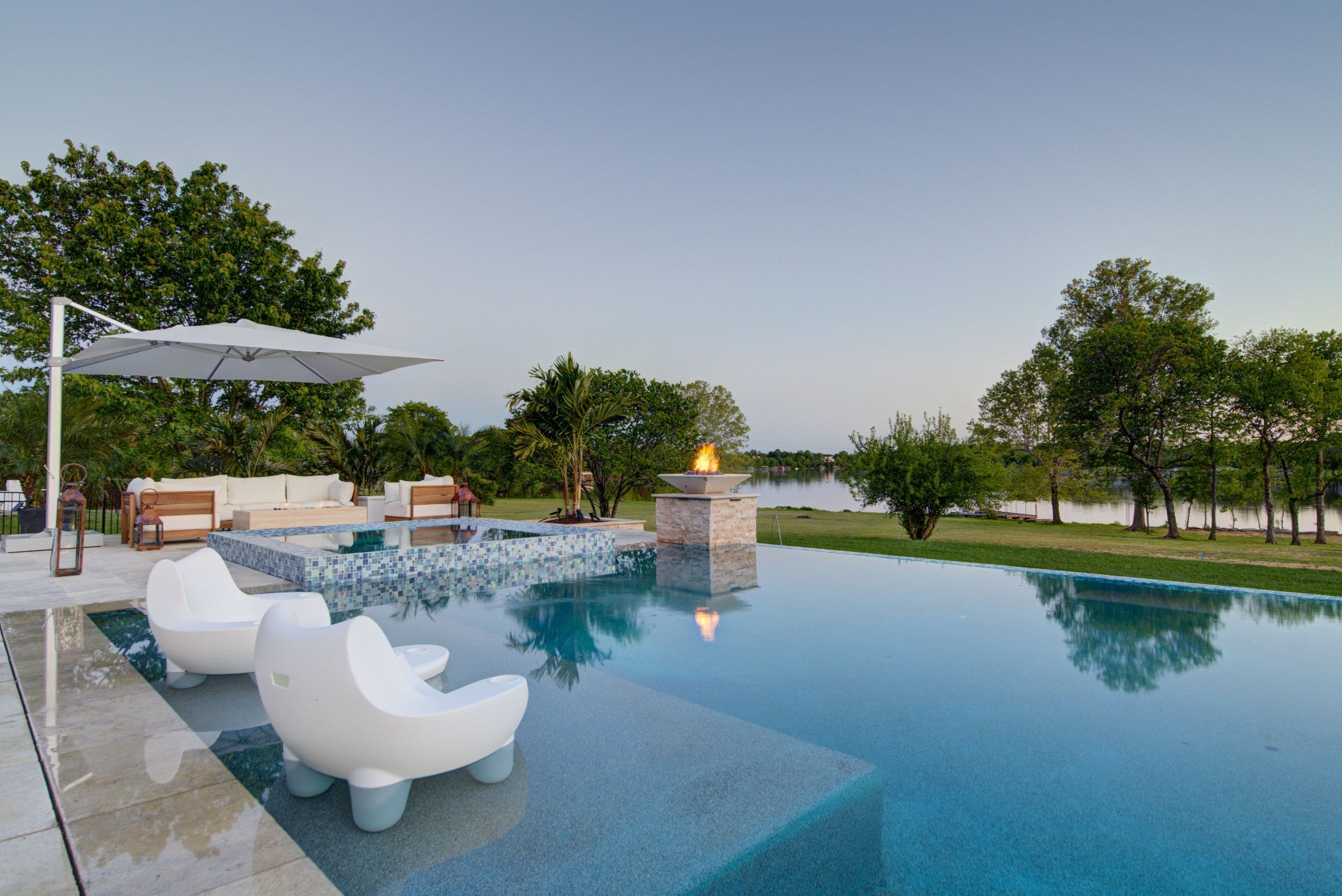 Gallatin, Tennessee, 37066, United States, 4 Bedrooms Bedrooms, ,5 BathroomsBathrooms,Residential,Active,1986918