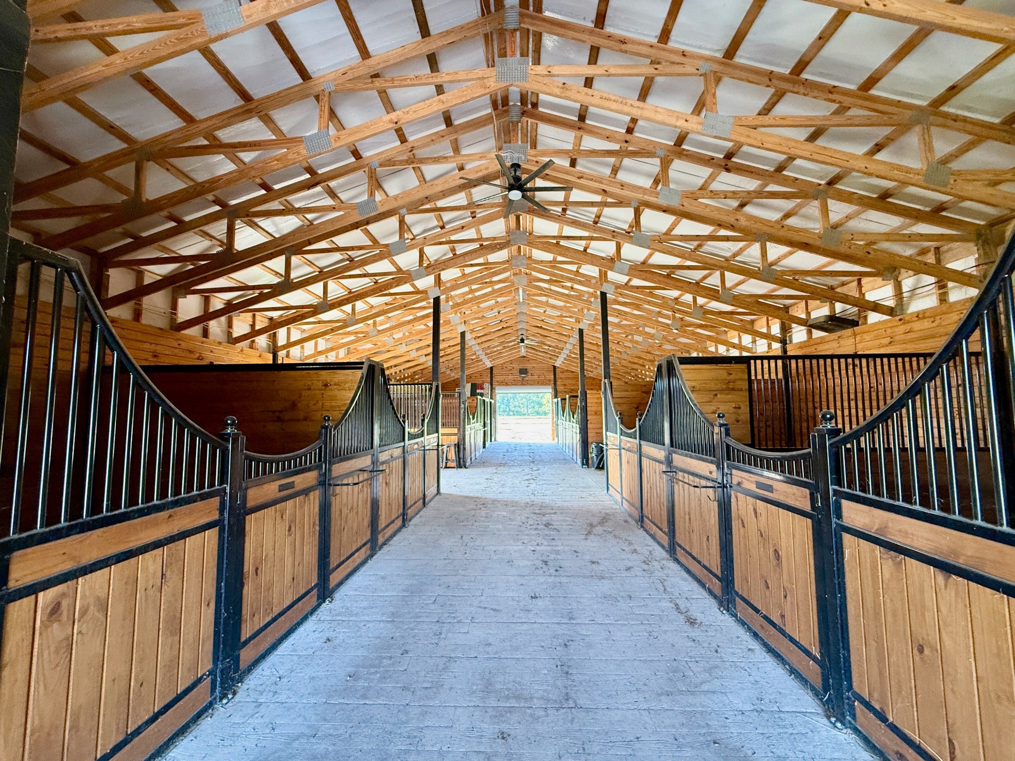 Lebanon, Tennessee, 37090, United States, 3 Bedrooms Bedrooms, ,4 BathroomsBathrooms,Residential,Active,1954332