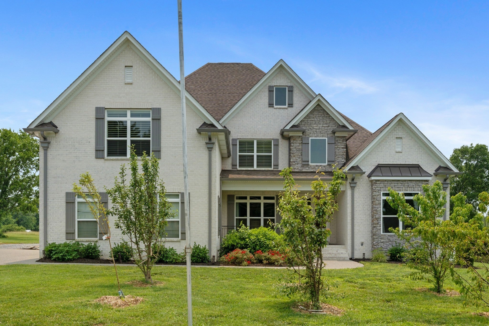 Lebanon, Tennessee, 37087, United States, 4 Bedrooms Bedrooms, ,3 BathroomsBathrooms,Residential,Contingent,2007216