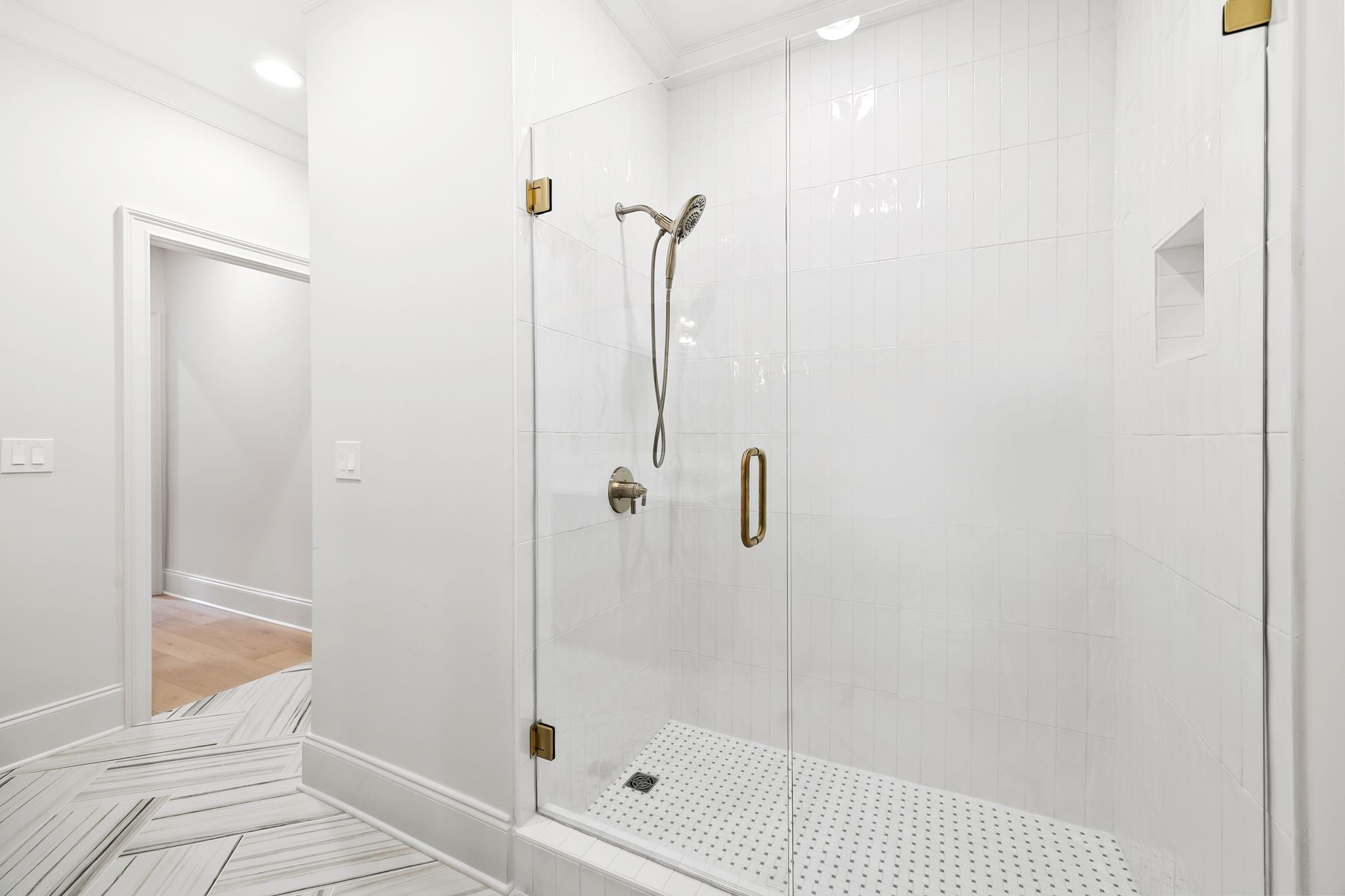 Brentwood, Tennessee, 37027, United States, 5 Bedrooms Bedrooms, ,5 BathroomsBathrooms,Residential,Active,1992550